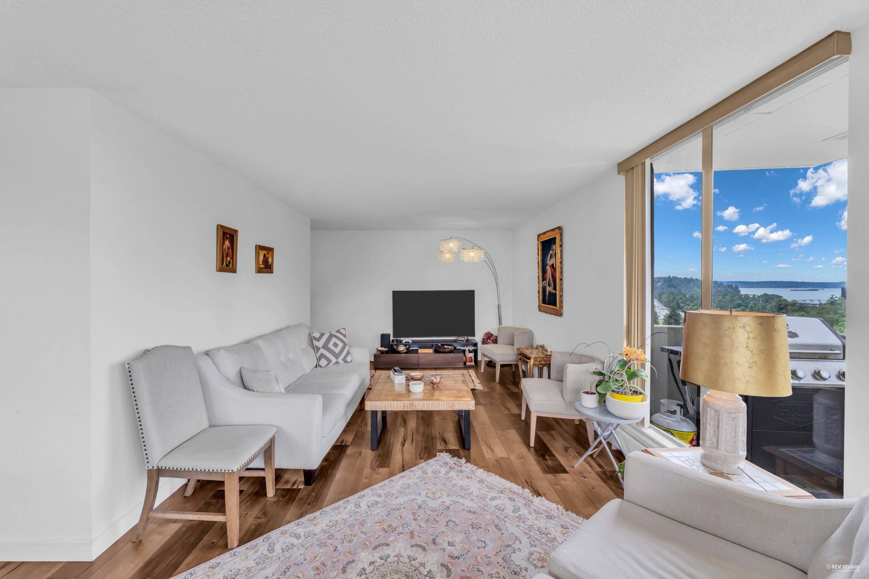 North Vancouver, BC V7P 3G4,2024 Fullerton AVE #1404