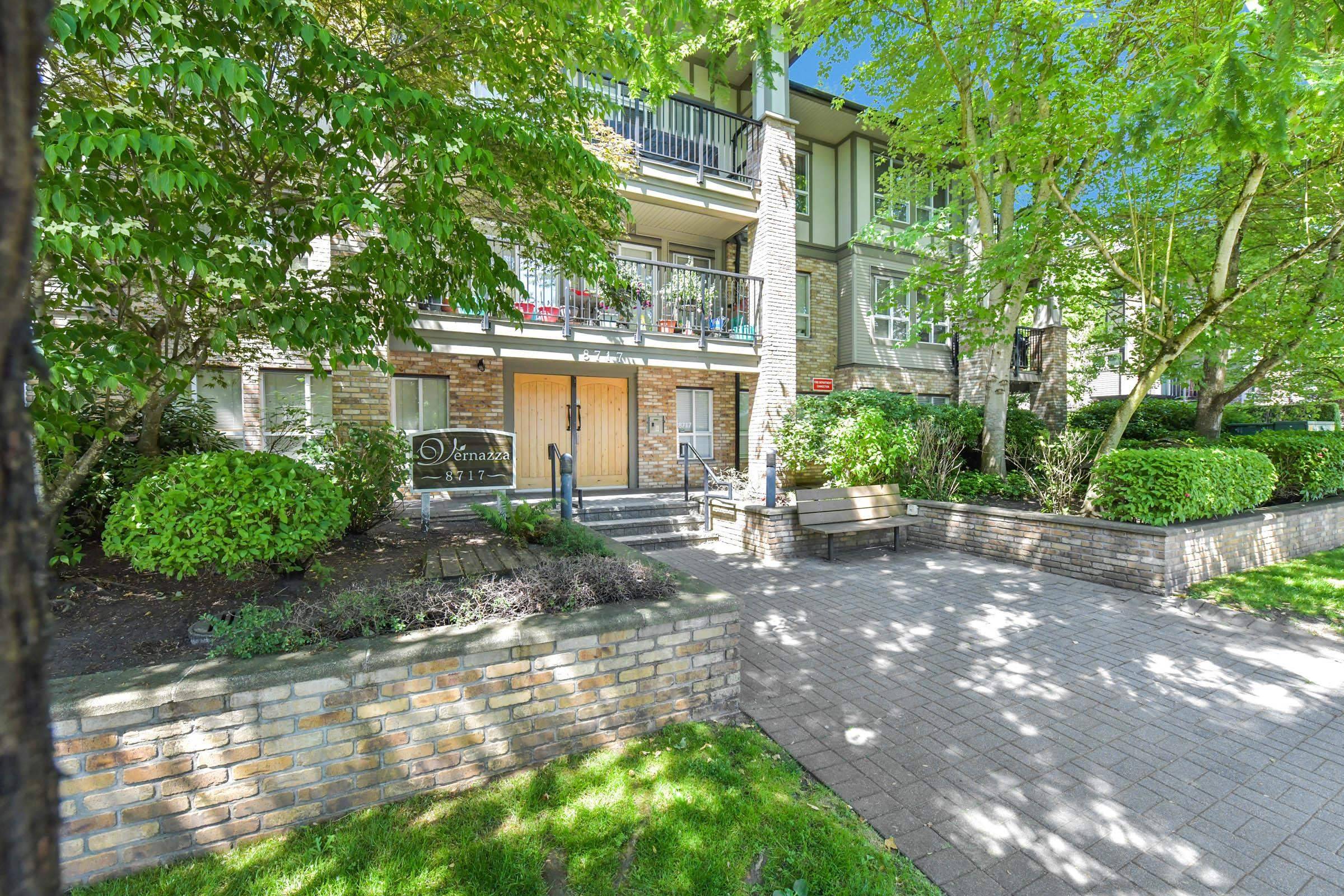 Surrey, BC V4N 5X7,8717 160 ST #304