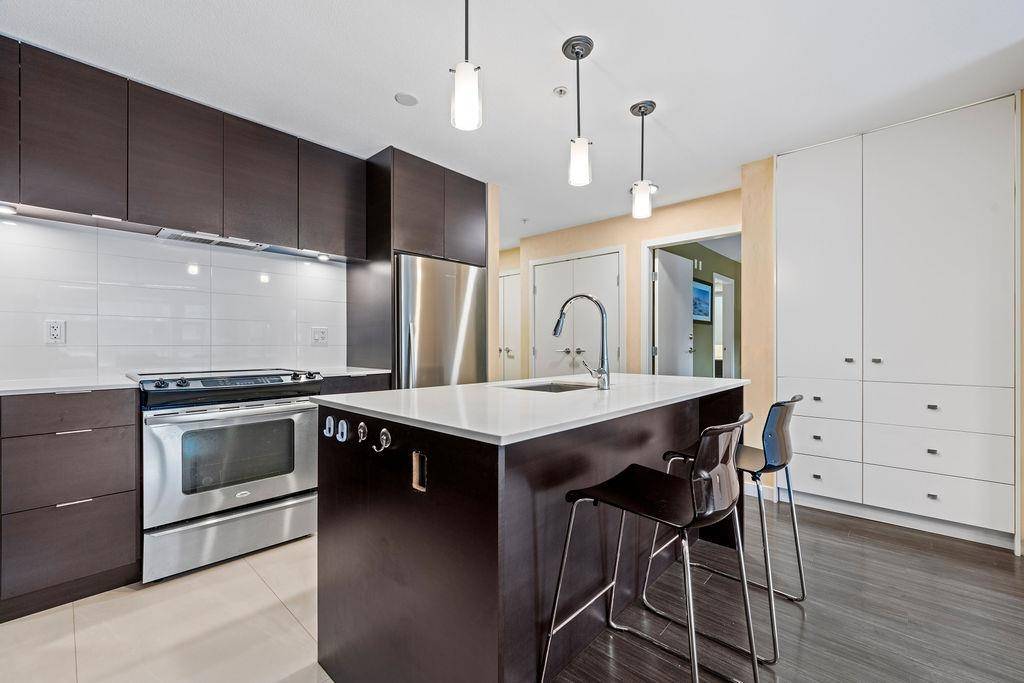 Vancouver, BC V7P 0A9,1679 Lloyd AVE #312