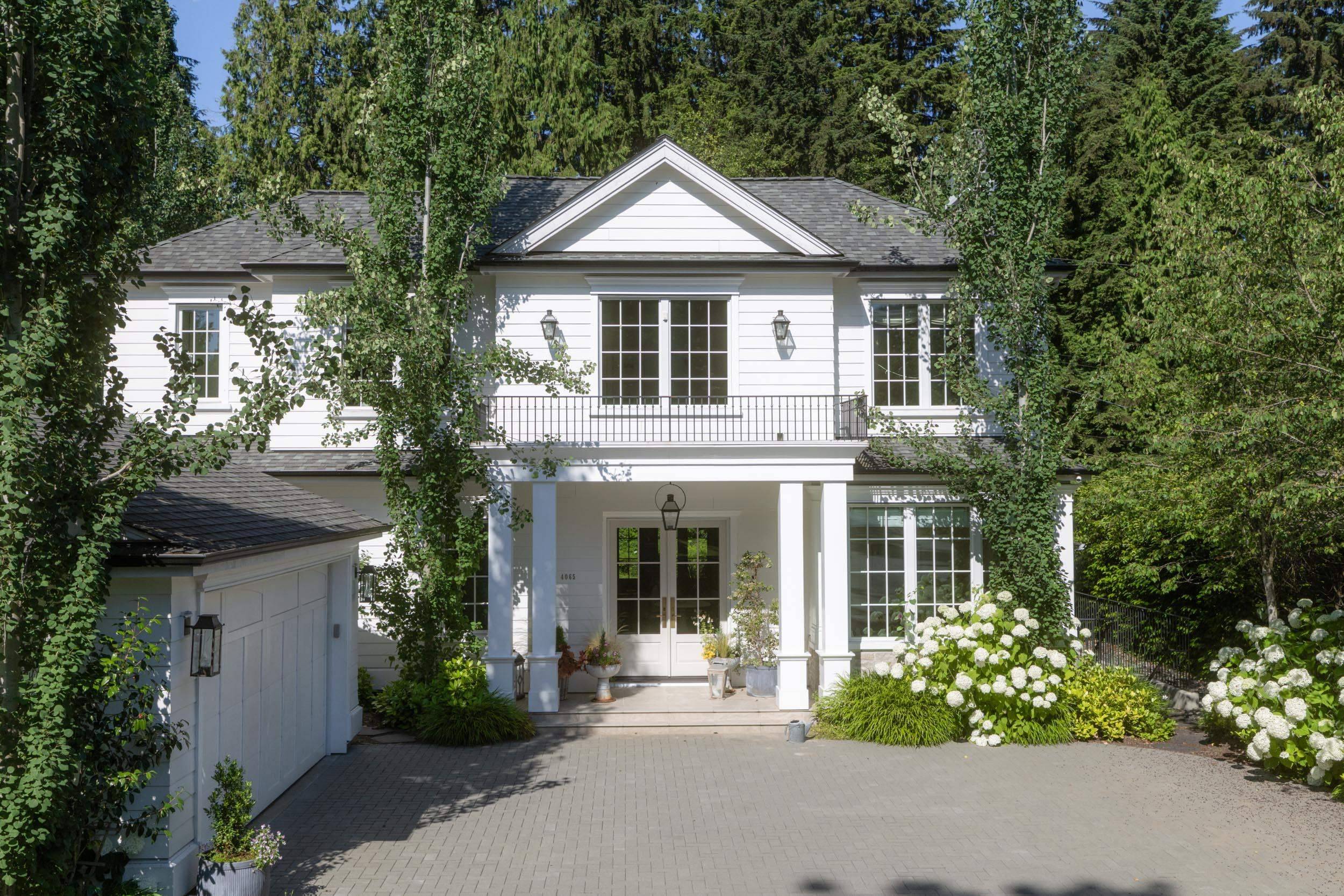 North Vancouver, BC V7R 3S2,4065 Lions AVE