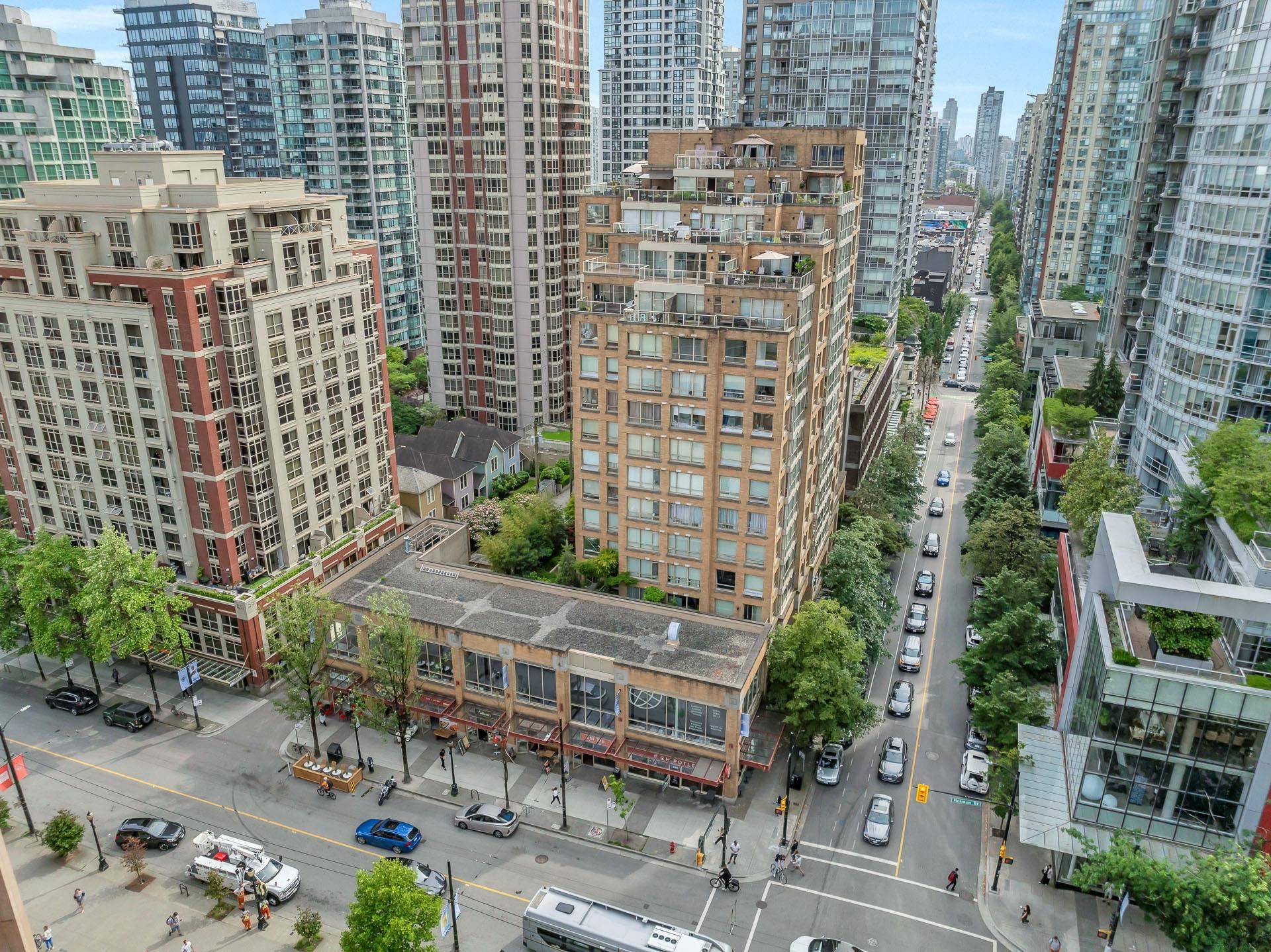 Vancouver, BC V6B 6M3,822 Homer ST #1405