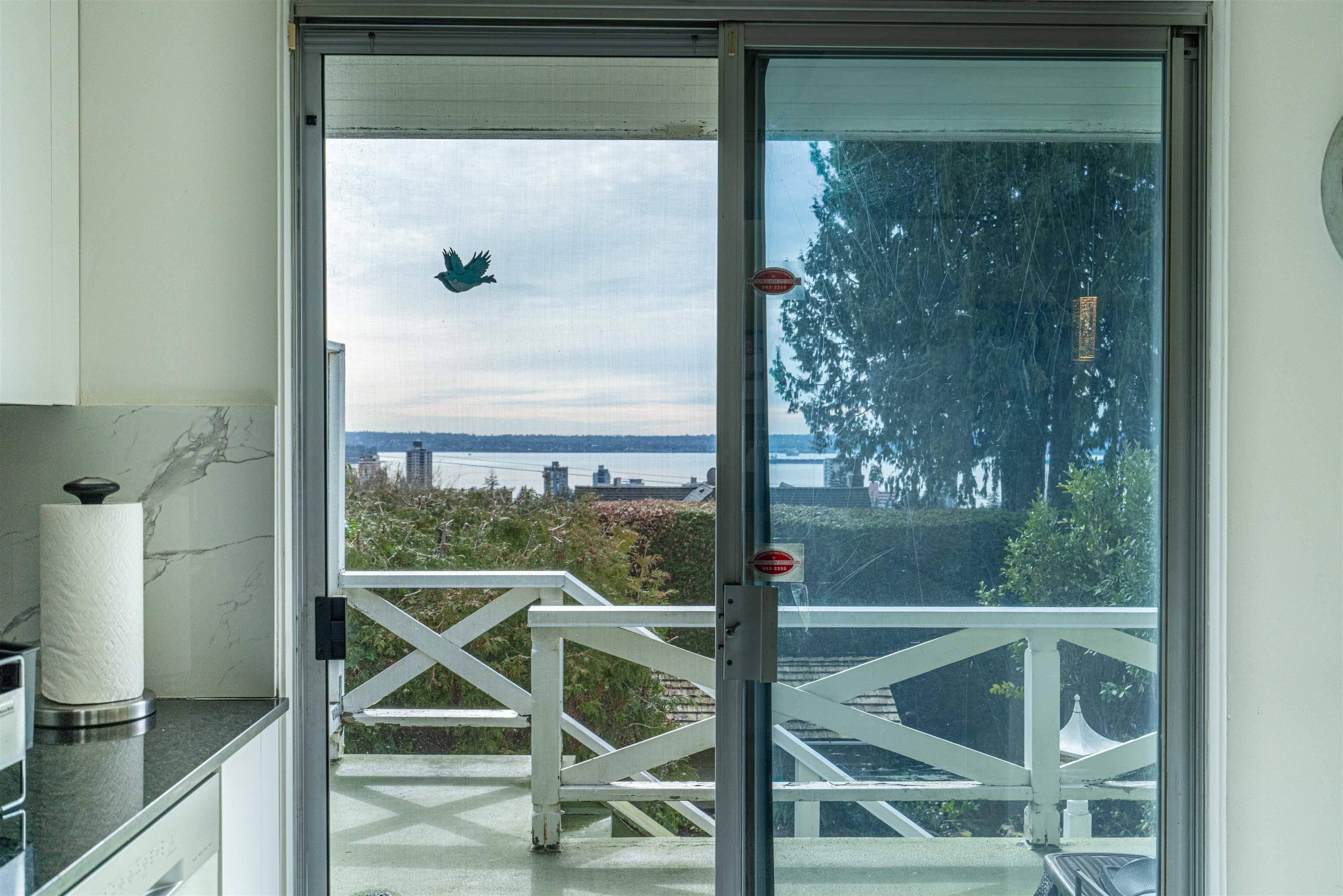 West Vancouver, BC V7V 2P7,2150 Nelson AVE