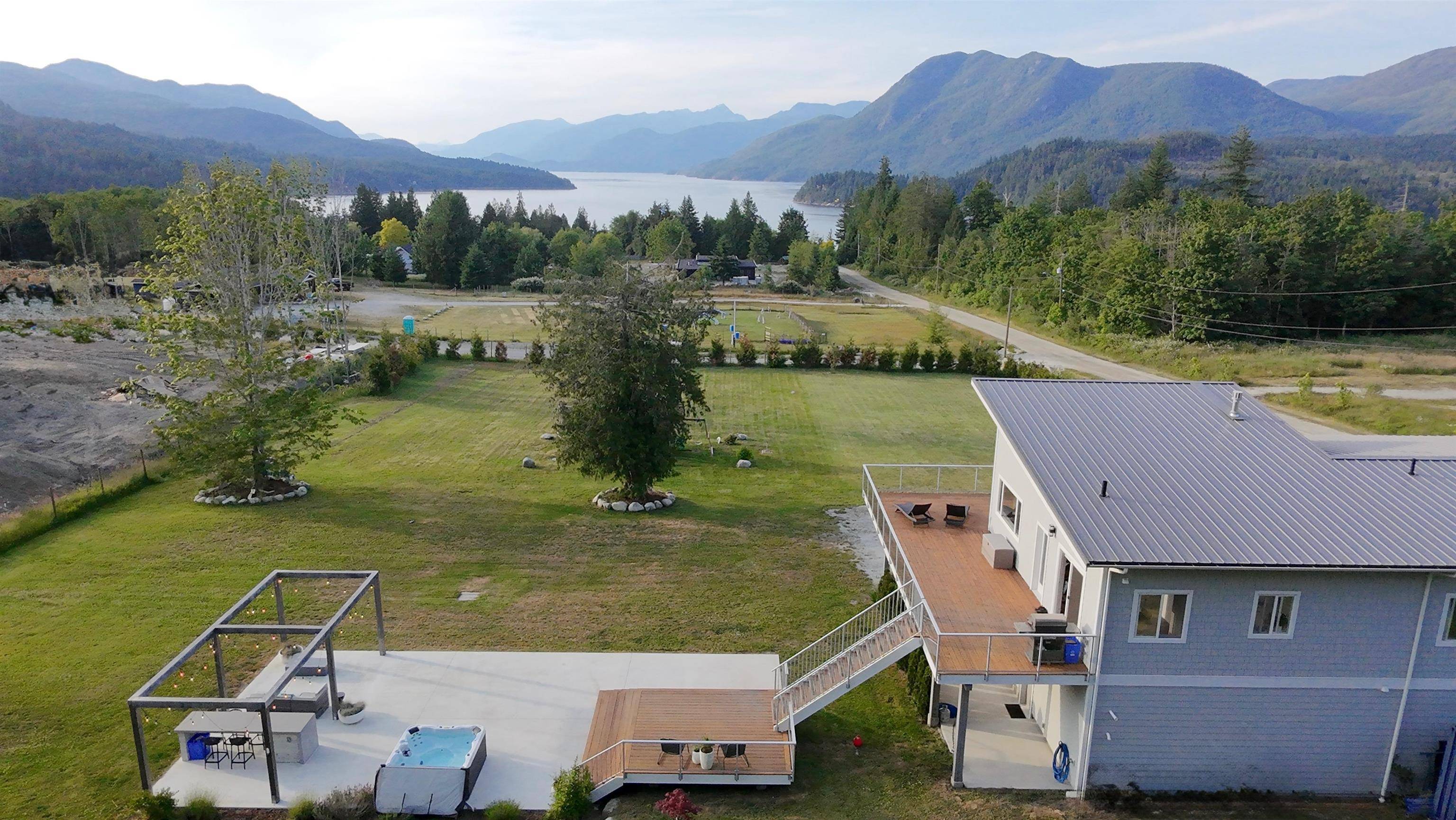 Sechelt, BC V7Z 0L1,6315 Rimrock RD
