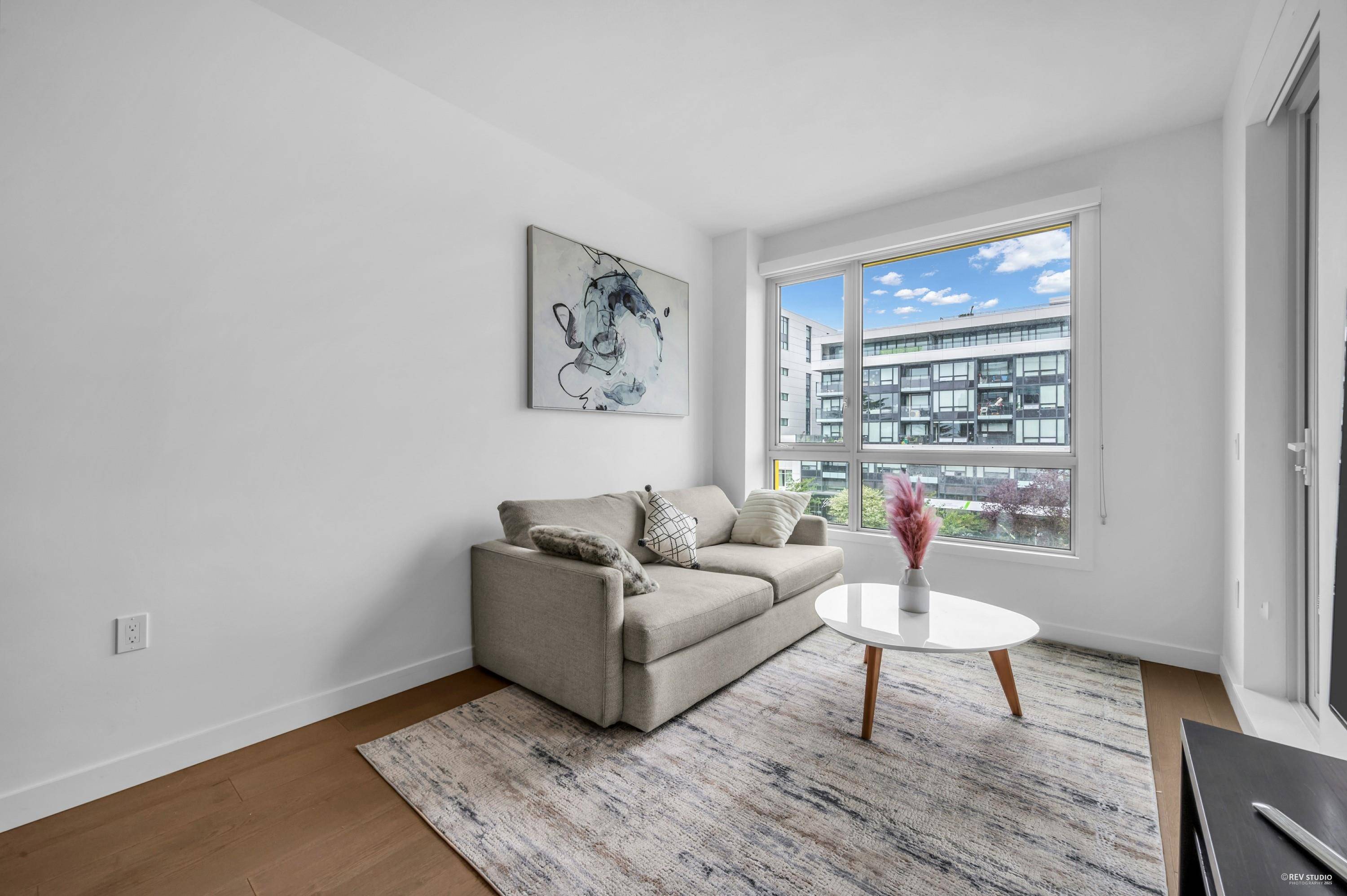 Vancouver, BC V5Z 0K2,6328 Cambie ST #407