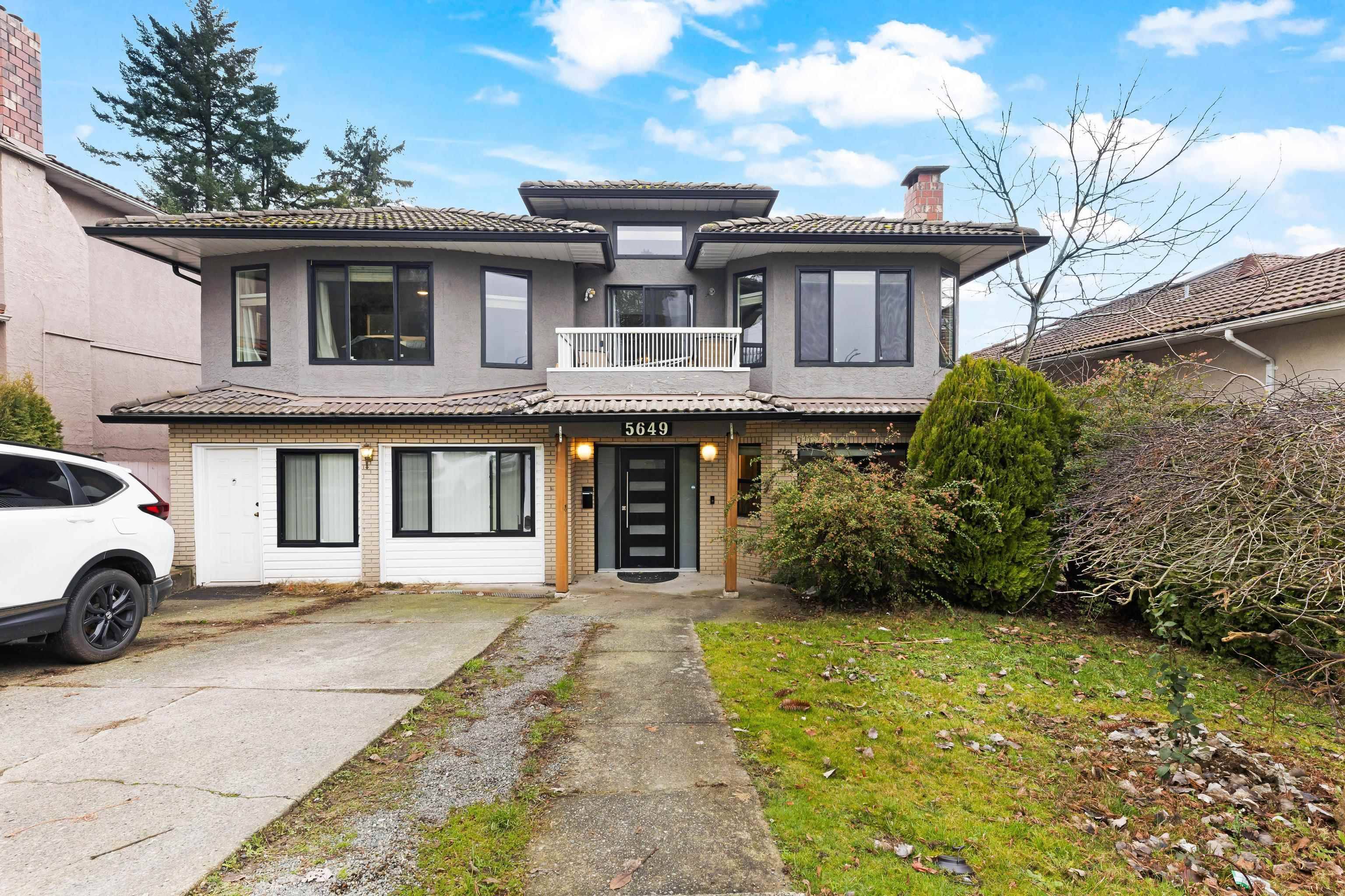 Burnaby, BC V5G 1N4,5649 Laurel ST
