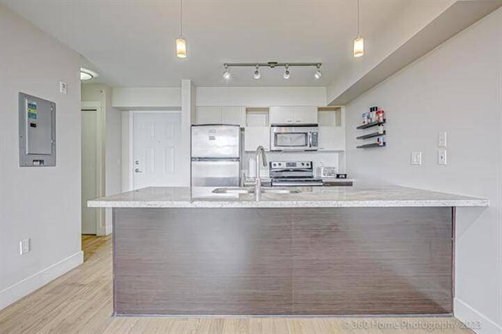 Delta, BC V4C 0B3,7445 120 ST #403