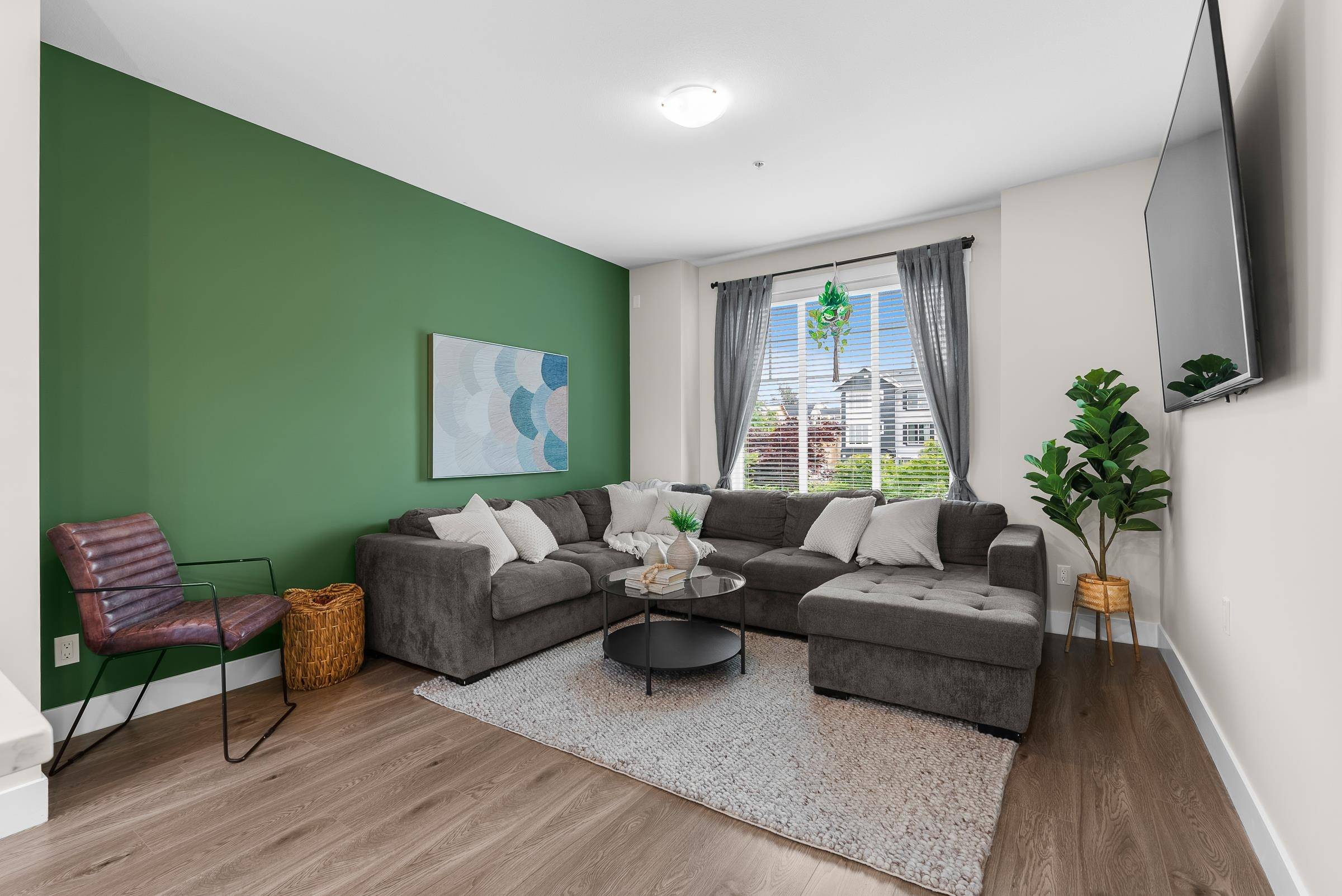 Langley, BC V2Y 0V1,20498 82 AVE #4