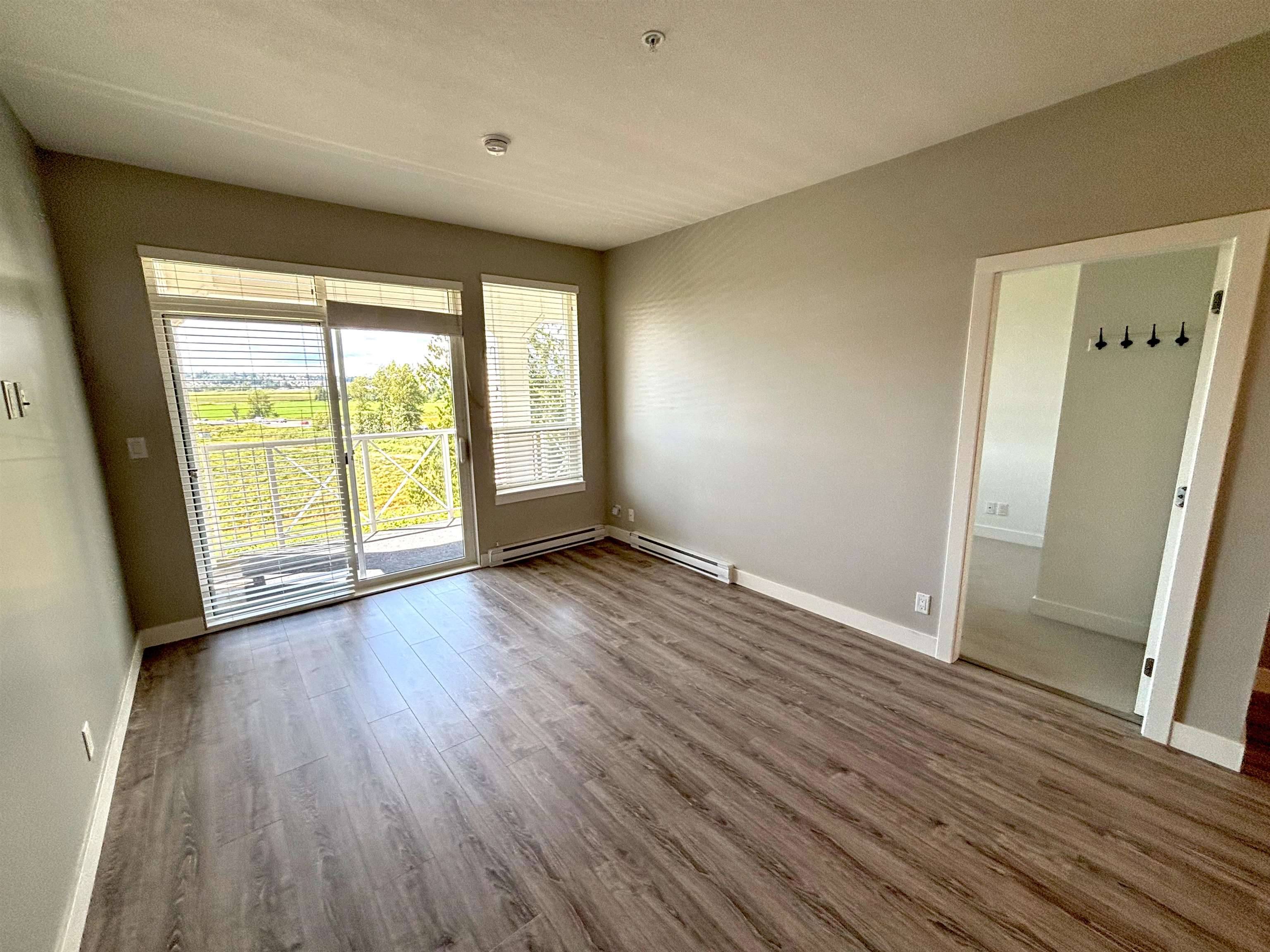 Surrey, BC V3S 6X6,16380 64 AVE #307