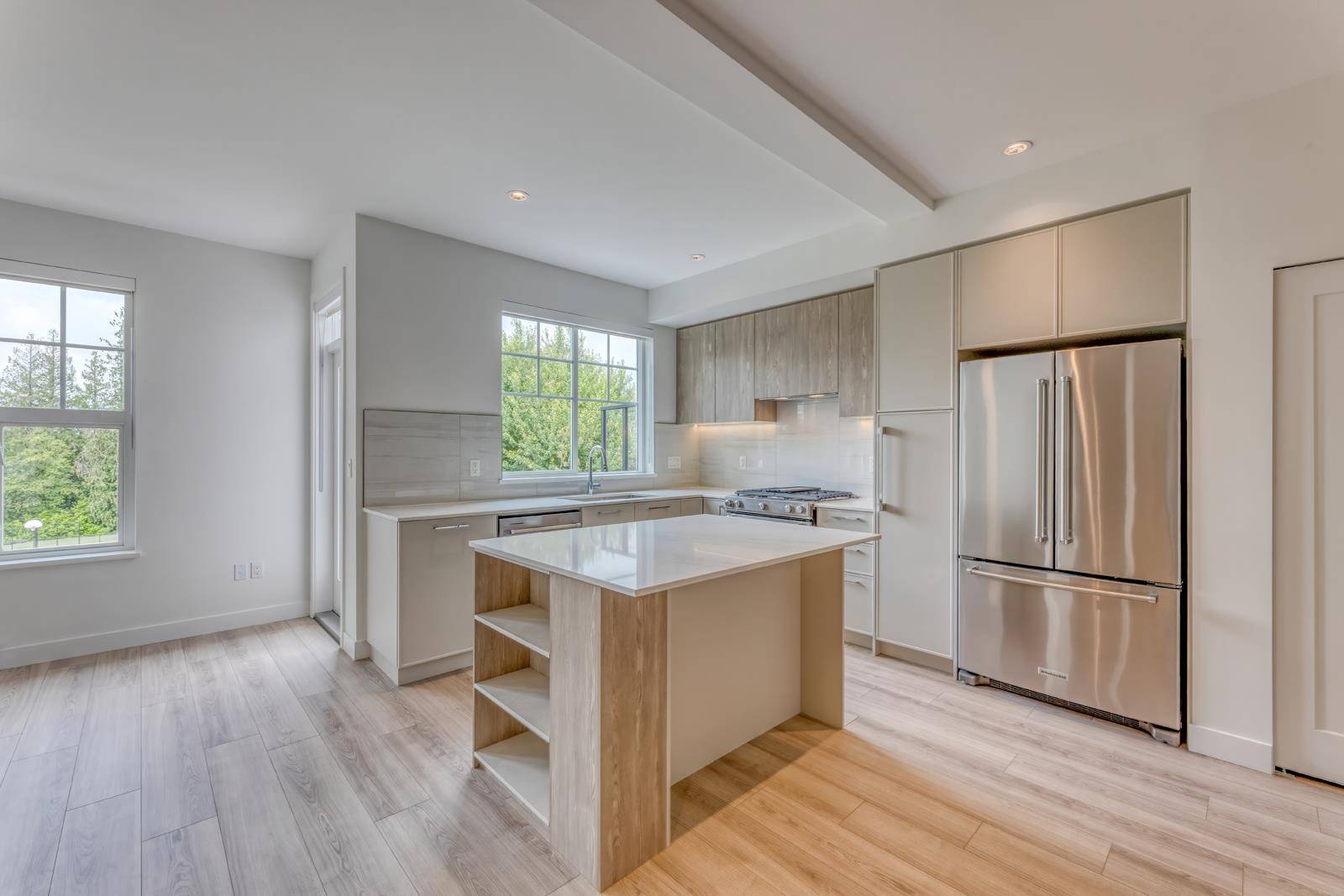 Coquitlam, BC V3E 0V9,3421 Queenston AVE #104