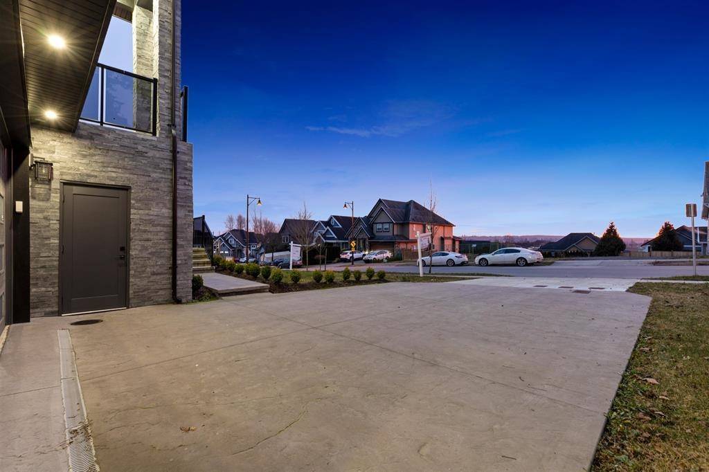 Surrey, BC V3S 1H7,16611 Bell RD