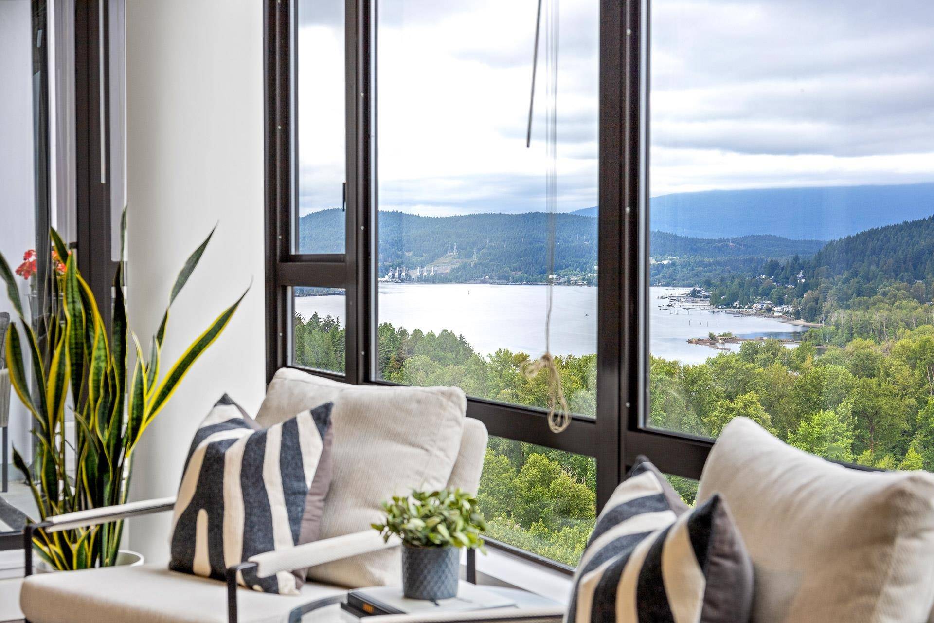 Port Moody, BC V3H 0G6,400 Capilano RD #2007