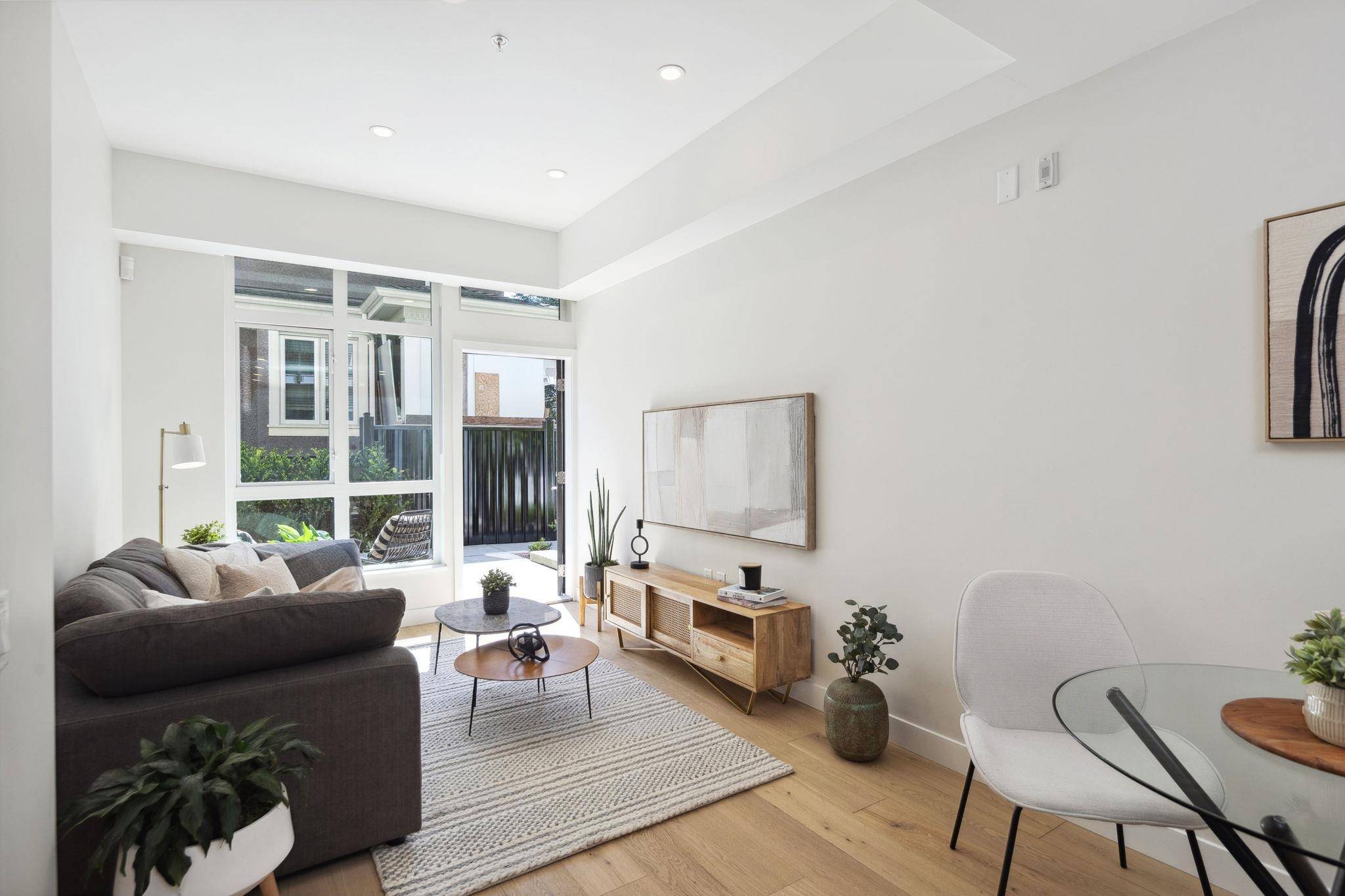 Vancouver, BC V5Z 0K9,5007 Ash ST #102