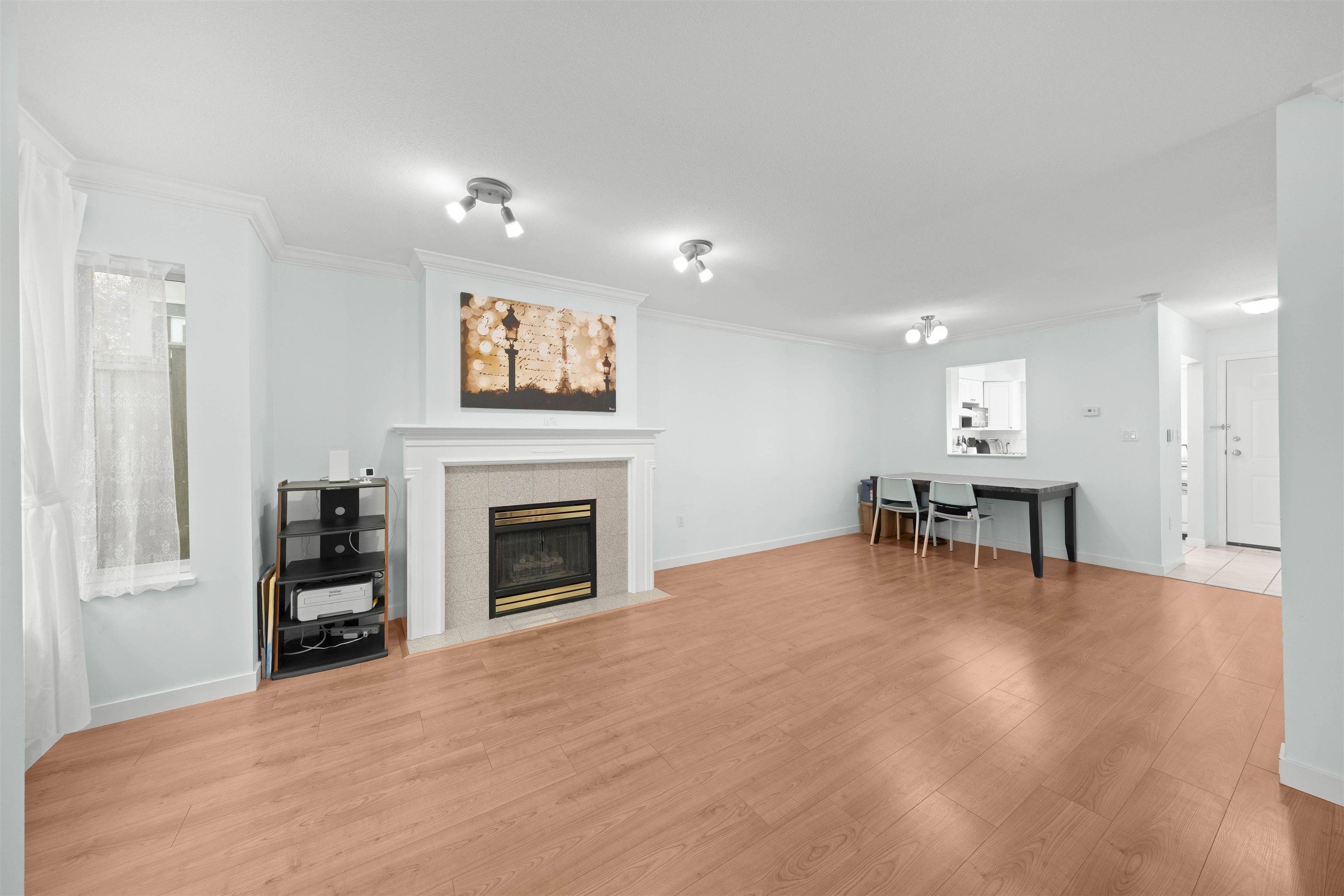 Burnaby, BC V5H 1G4,4238 Bond ST #3