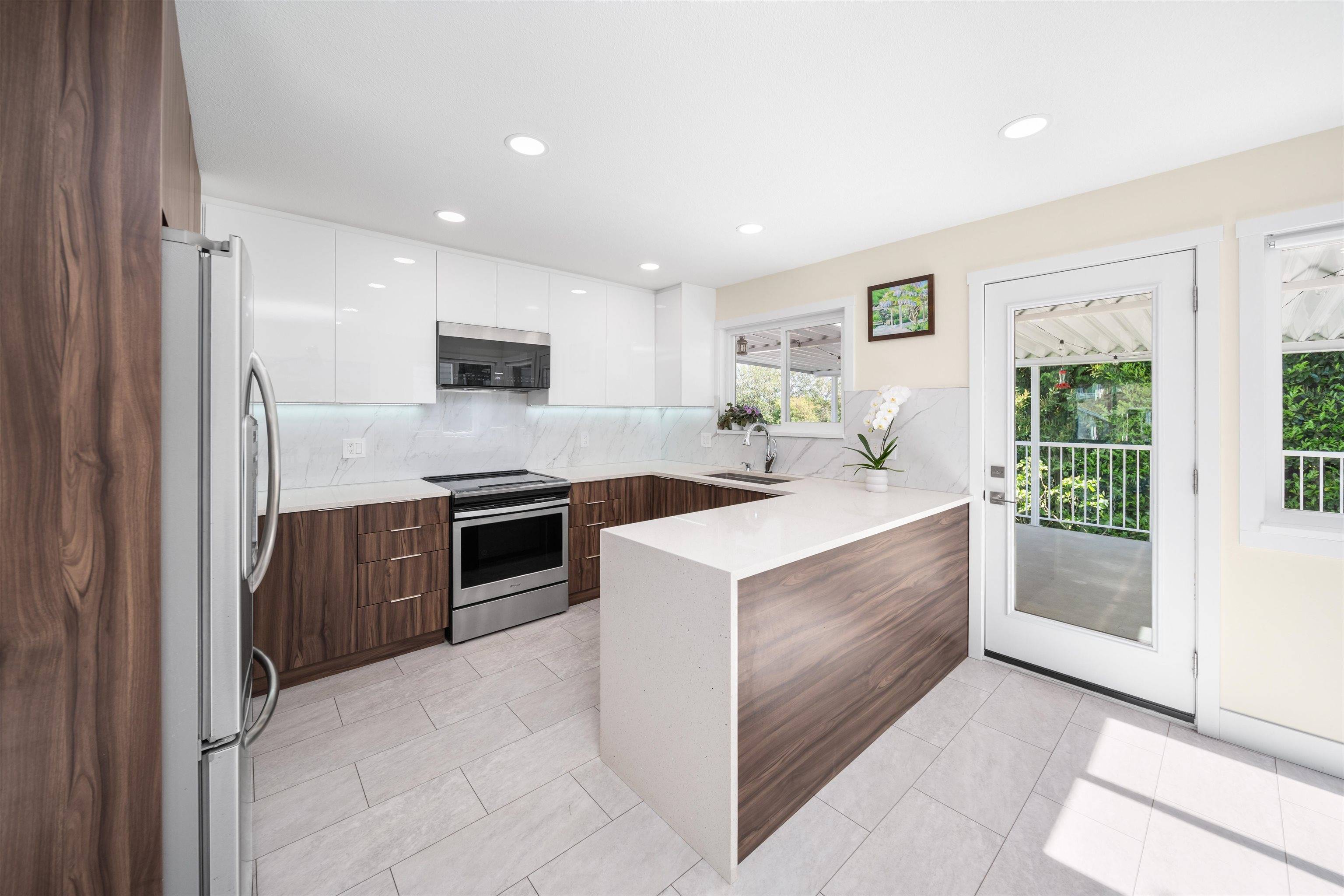 Port Coquitlam, BC V3C 5C3,1818 Eureka AVE
