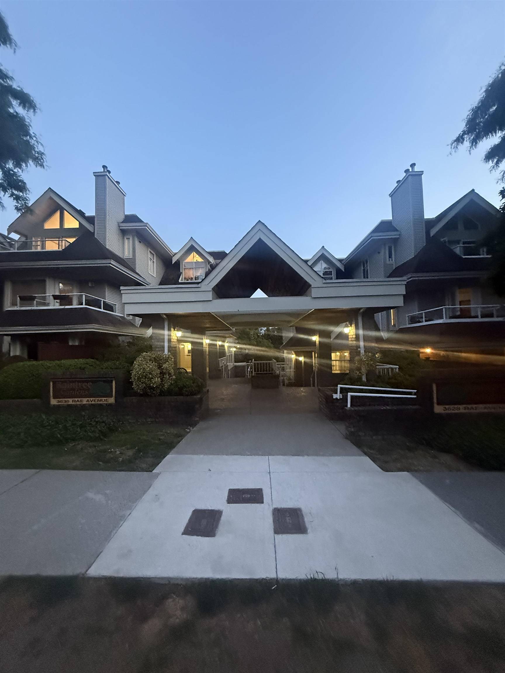 Vancouver, BC V5R 2P5,3638 Rae AVE #302