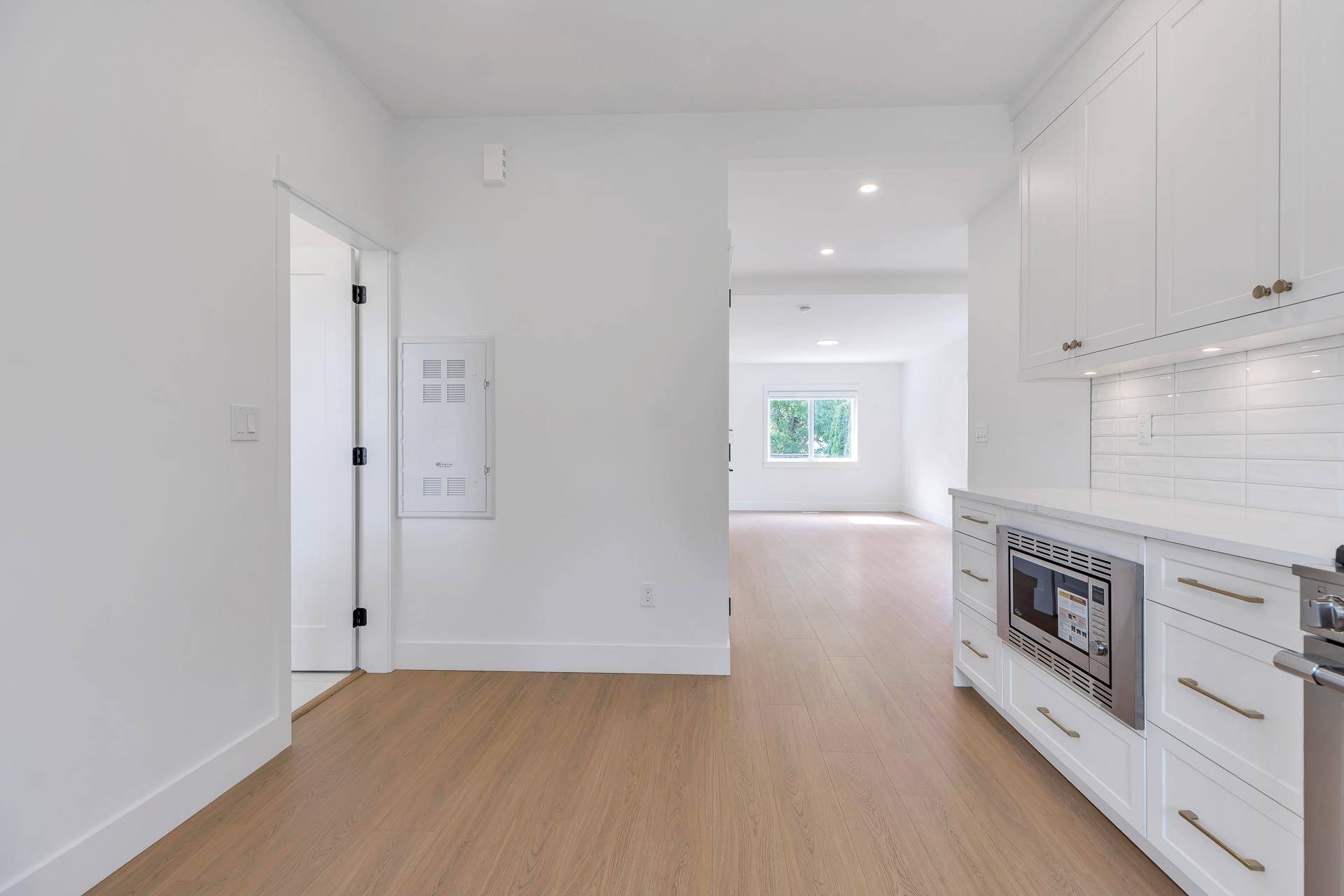 Abbotsford, BC V2S 3X4,2290 Mouldstade RD