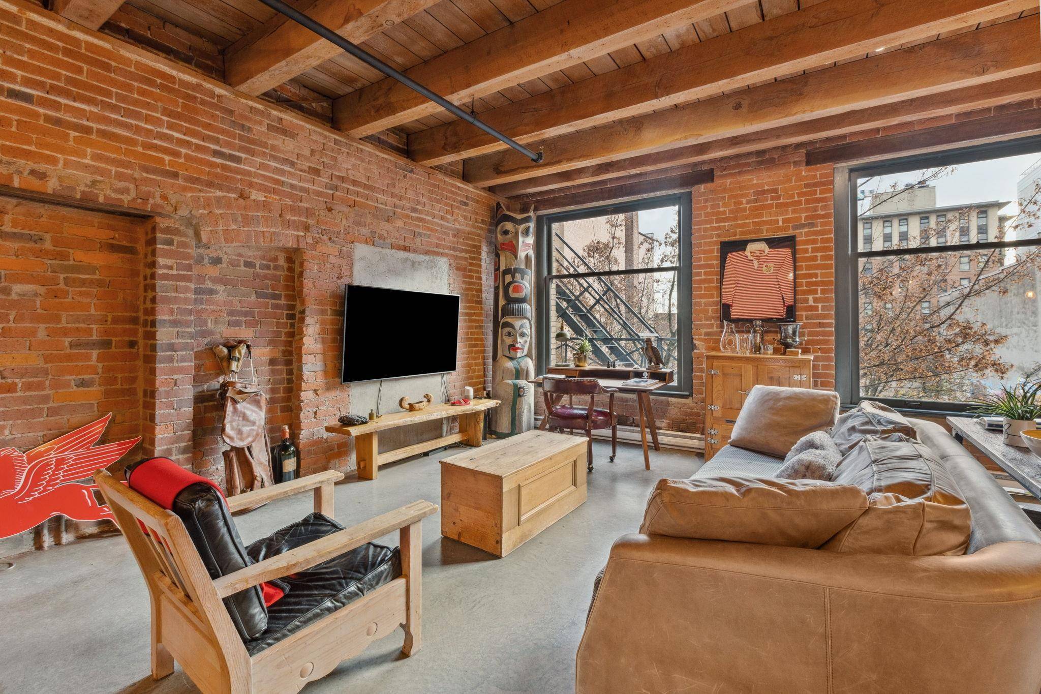 Vancouver, BC V6A 0A5,55 E Cordova ST #314
