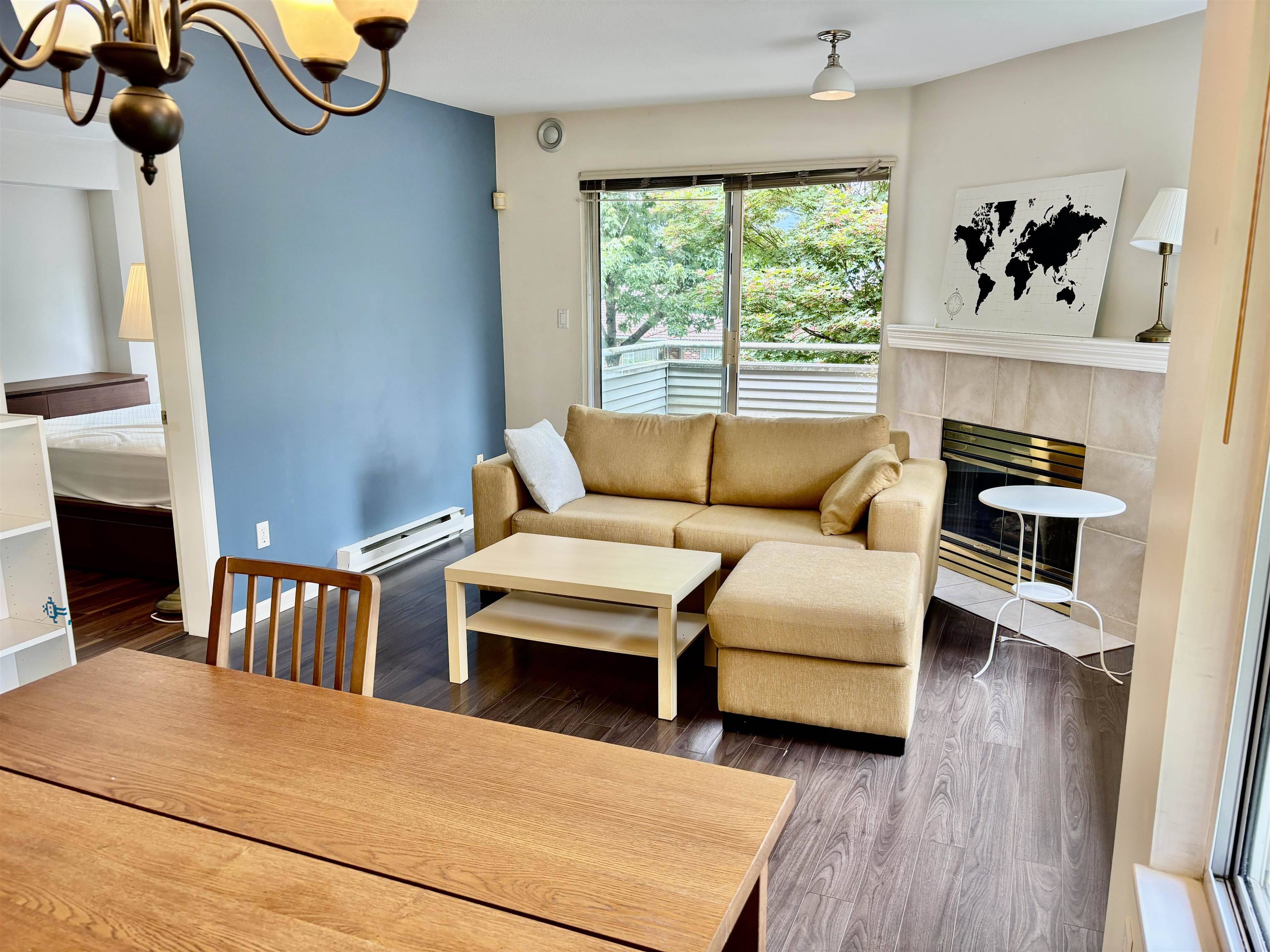 Burnaby, BC V5G 4V6,3183 Esmond AVE #205