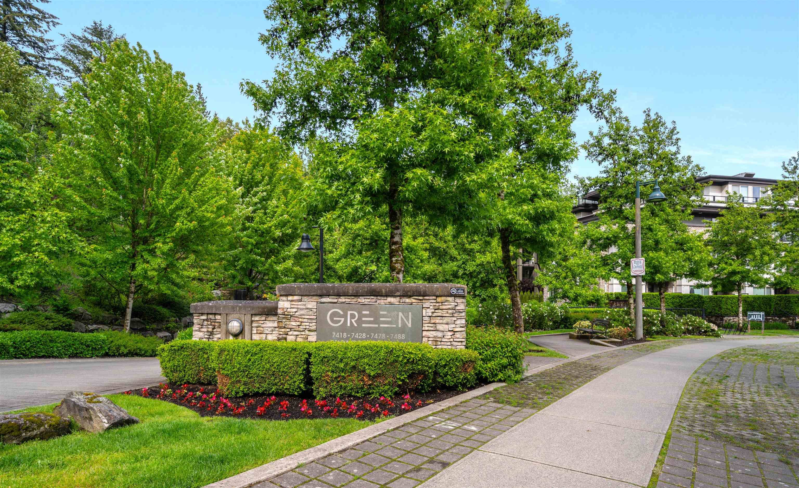 Burnaby, BC V3N 0B6,7488 Byrnepark WALK #405