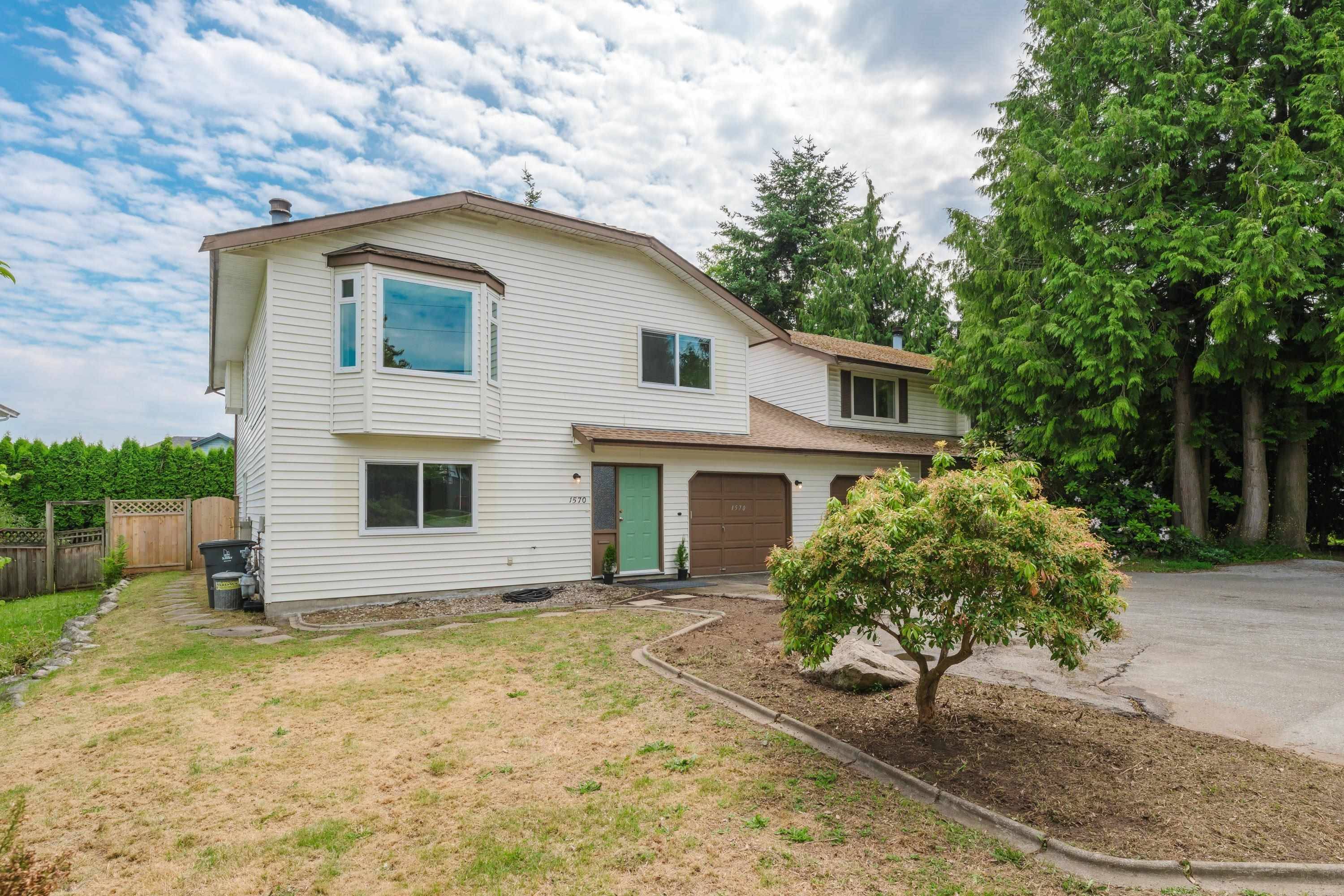 Surrey, BC V4A 4X8,1570 161 ST
