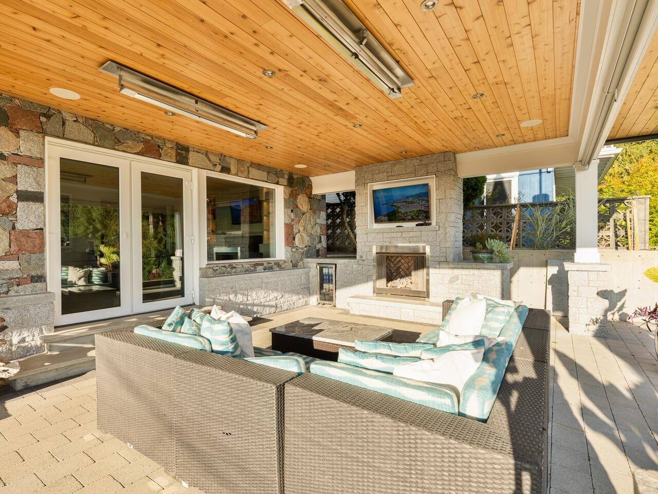 North Vancouver, BC V7N 3H6,310 Beaver RD