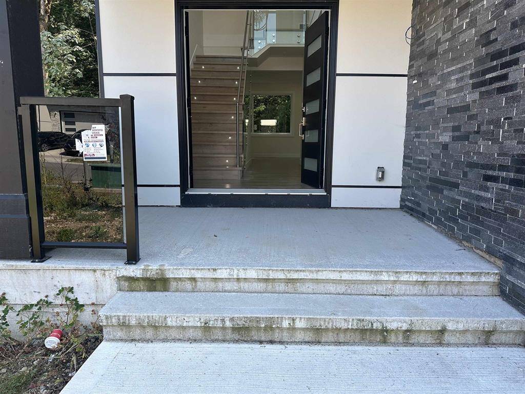 Abbotsford, BC V3G 0H4,36716 Dianne Brook AVE