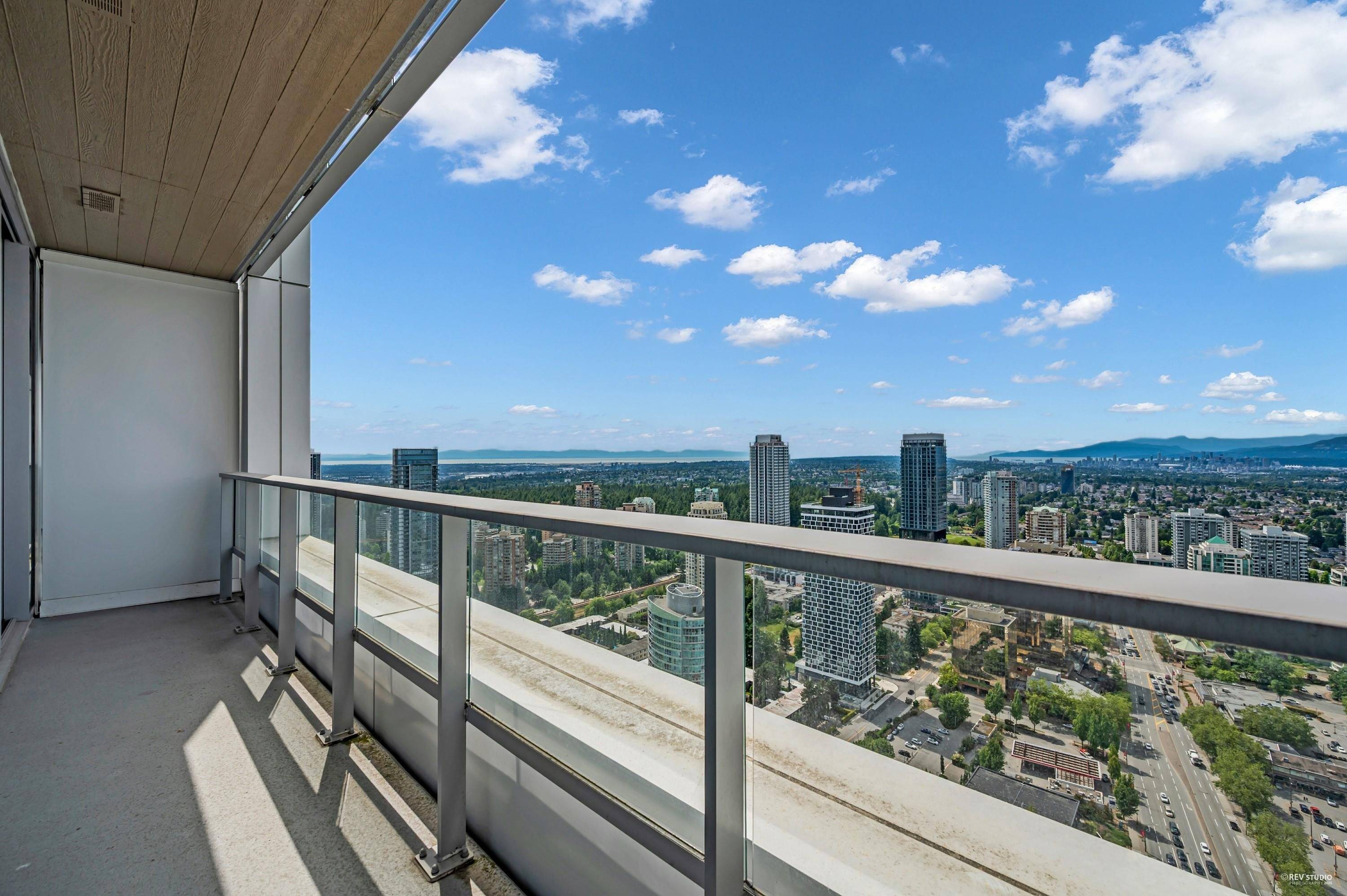 Burnaby, BC V5H 0K2,6000 Mckay AVE #4206