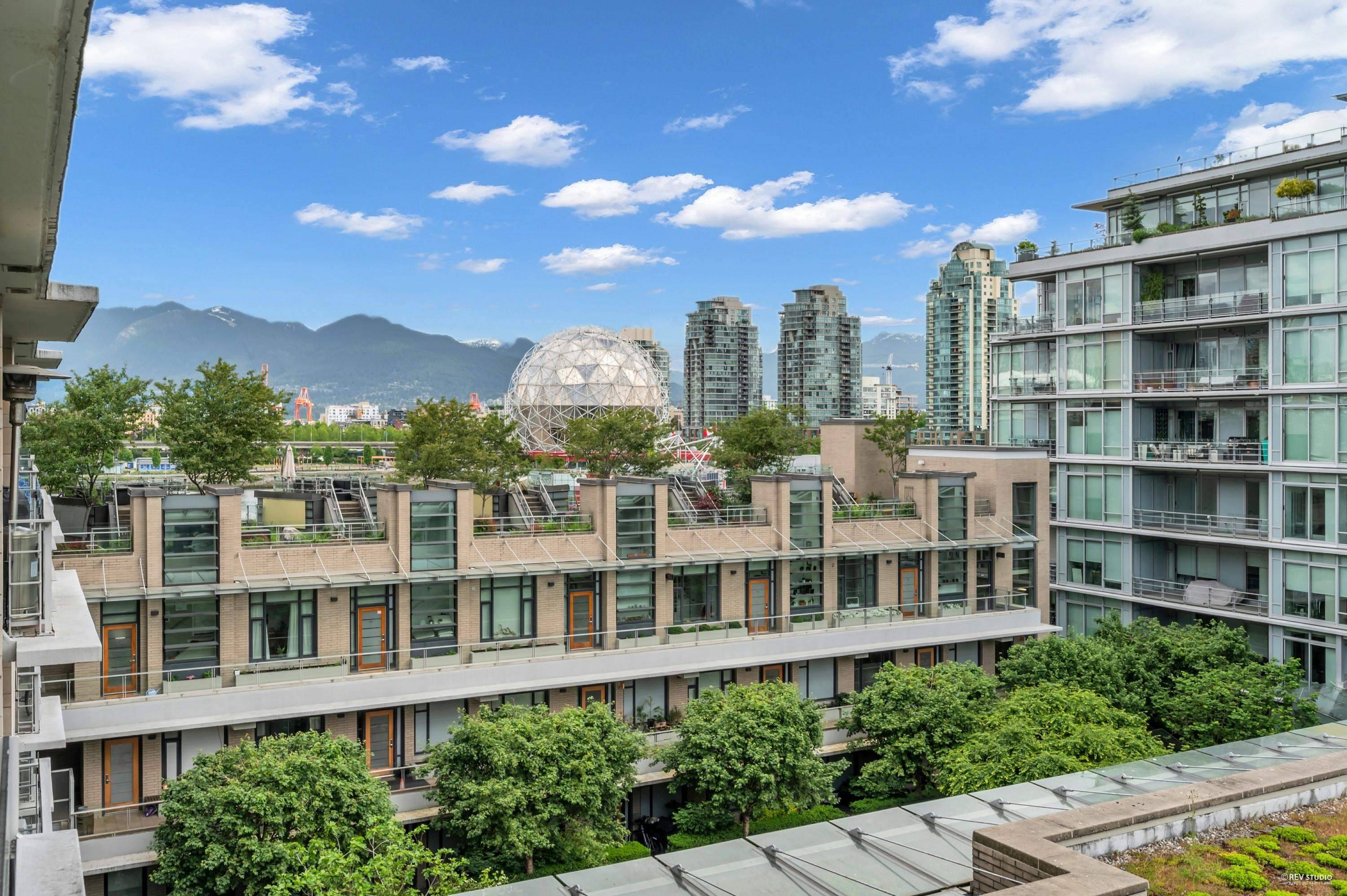 Vancouver, BC V5Y 0C6,77 Walter Hardwick AVE #701