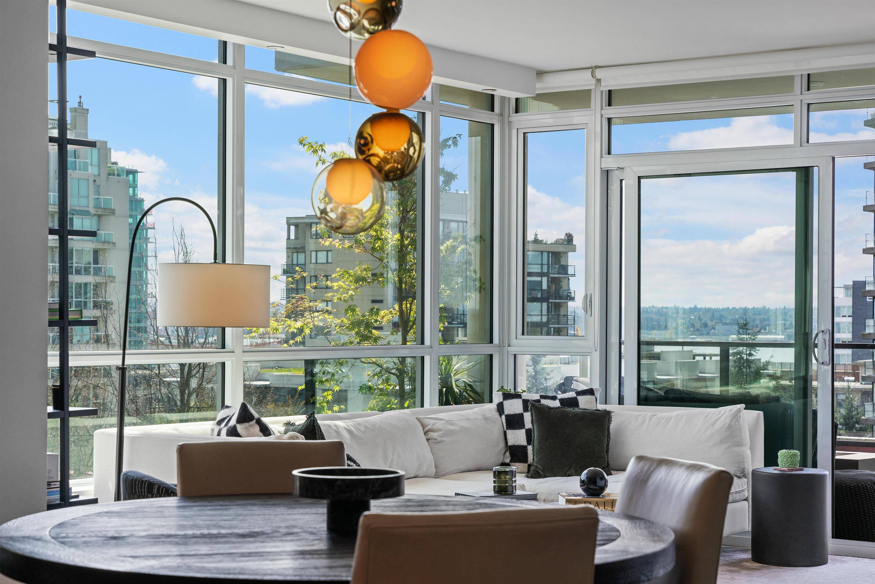North Vancouver, BC V7M 0G5,177 W 3rd ST #404