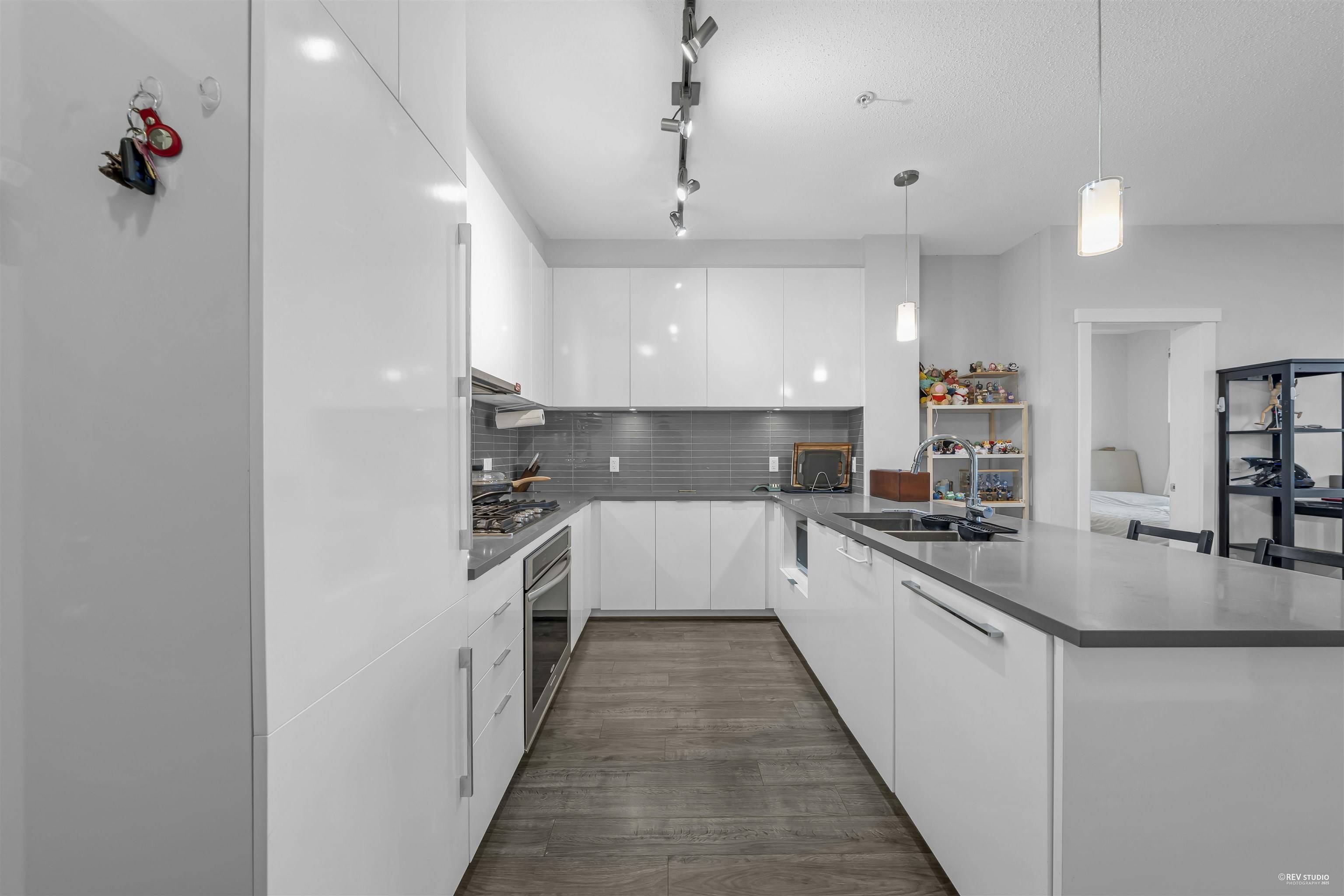 Richmond, BC V6X 0L7,9399 Alexandra RD #508