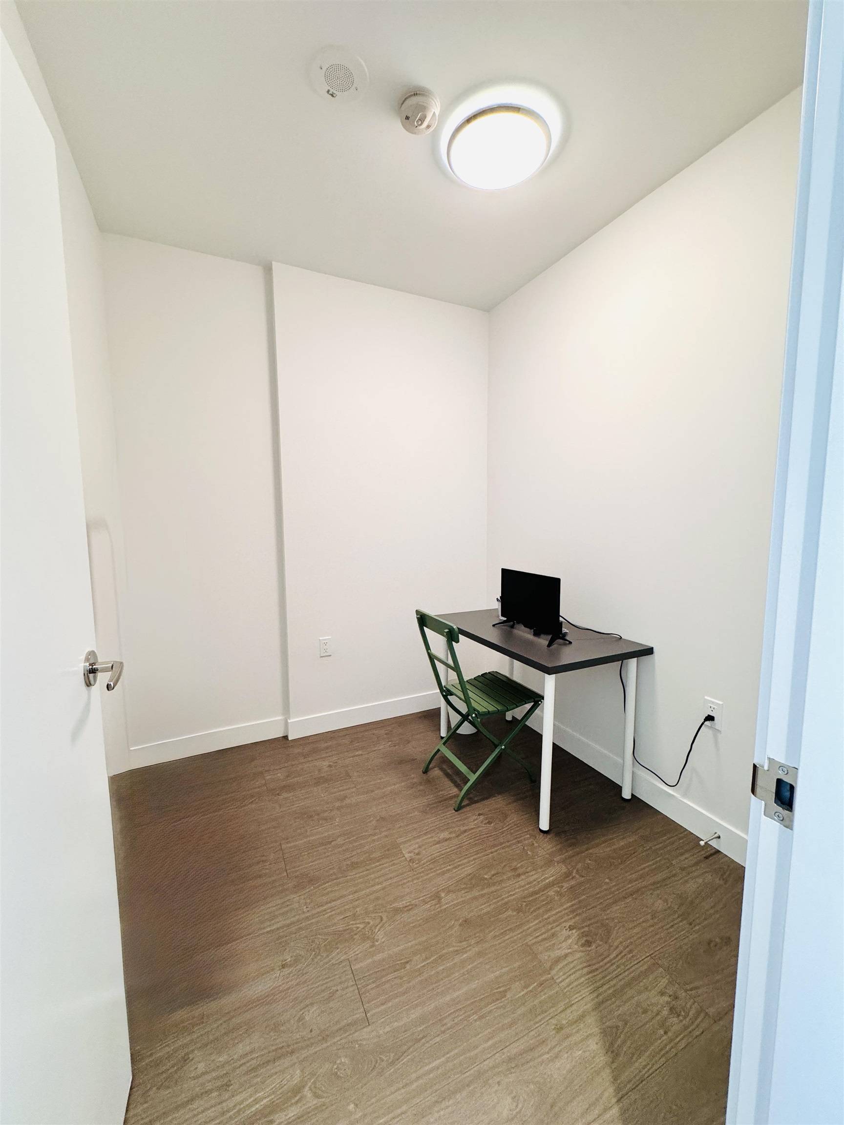 Richmond, BC V6Y 0L7,8133 Cook RD #1510