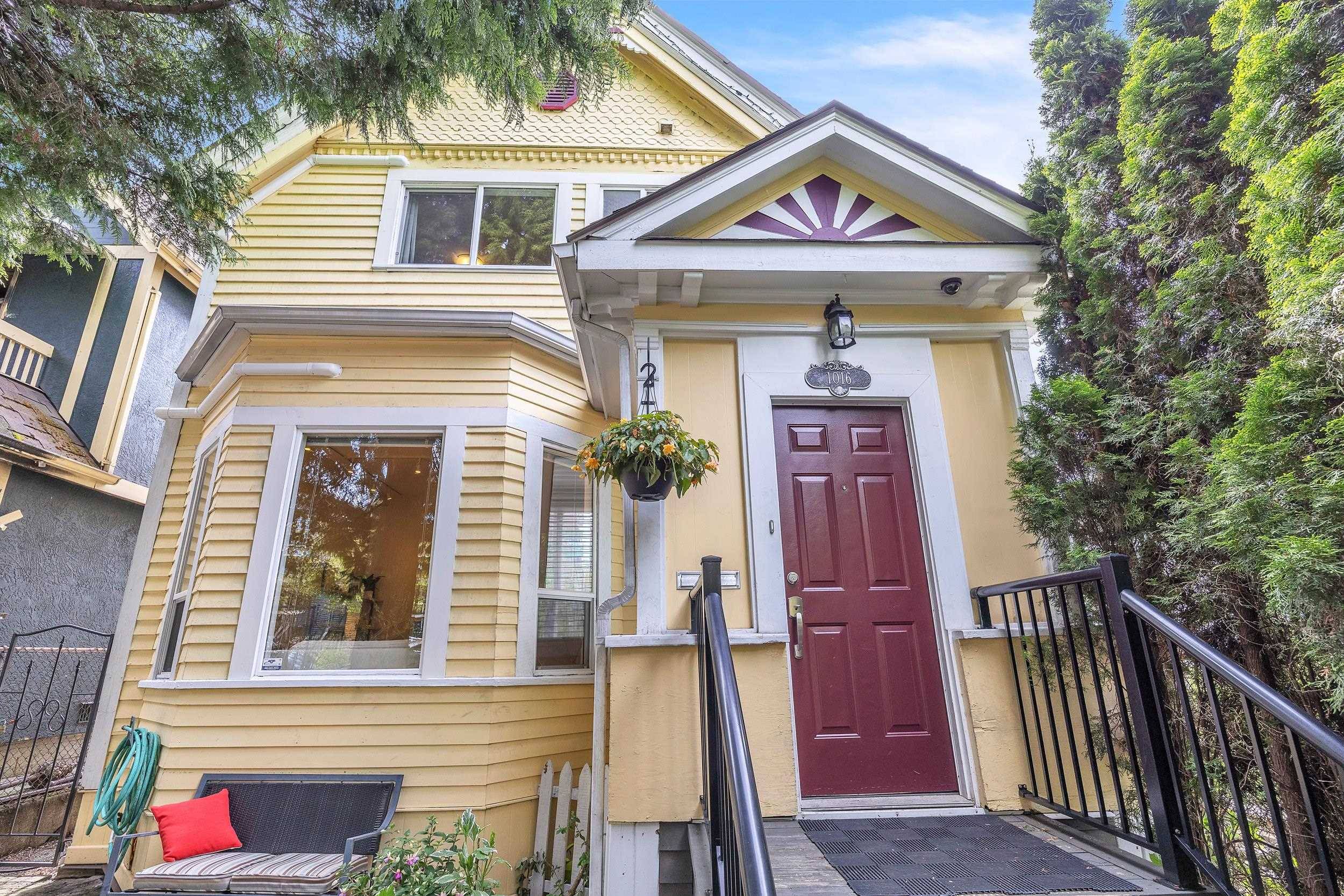 Vancouver, BC V6A 1W3,1016 E Pender ST