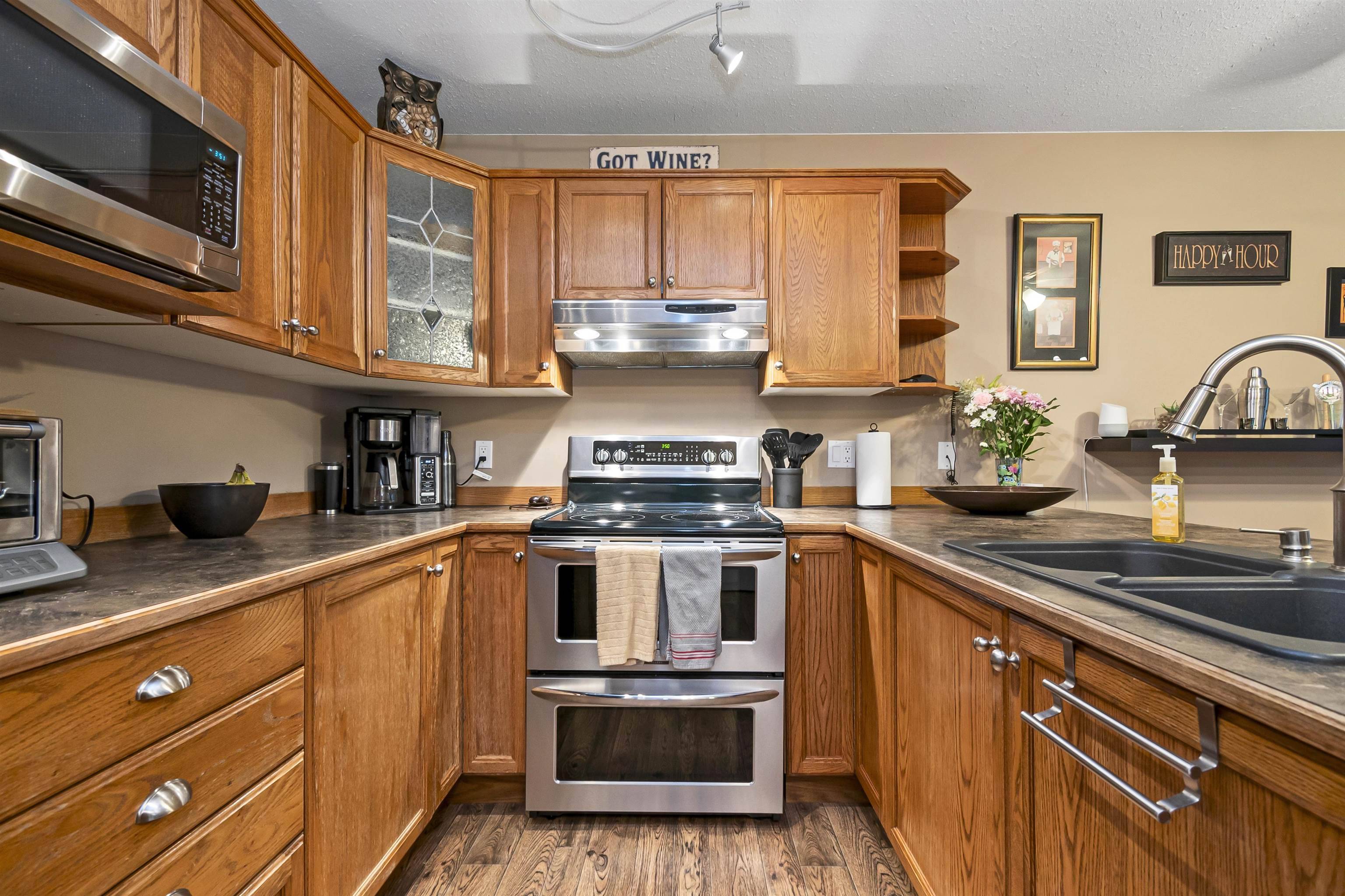 Harrison Hot Springs, BC V0M 1A3,378 Esplanade AVE #123
