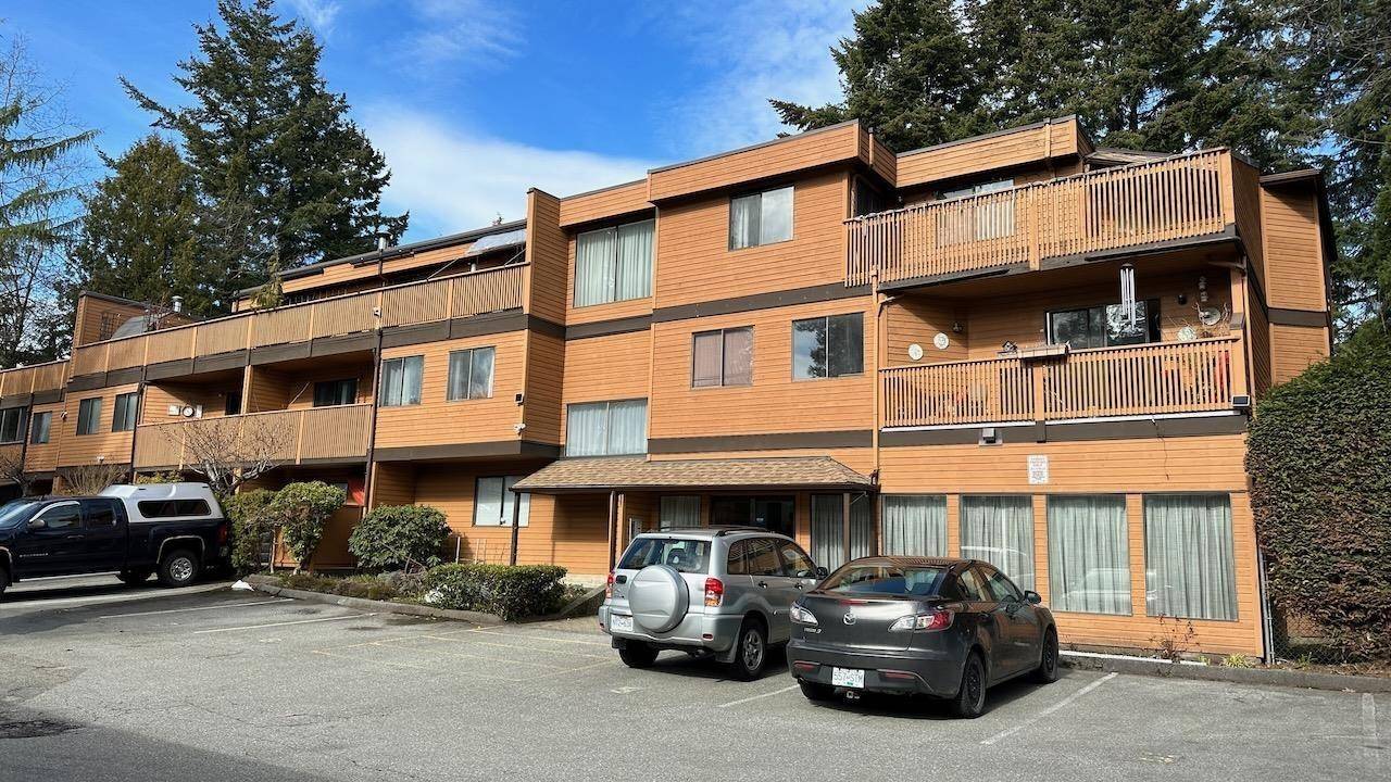 Surrey, BC V3W 4T1,7155 134 ST #104