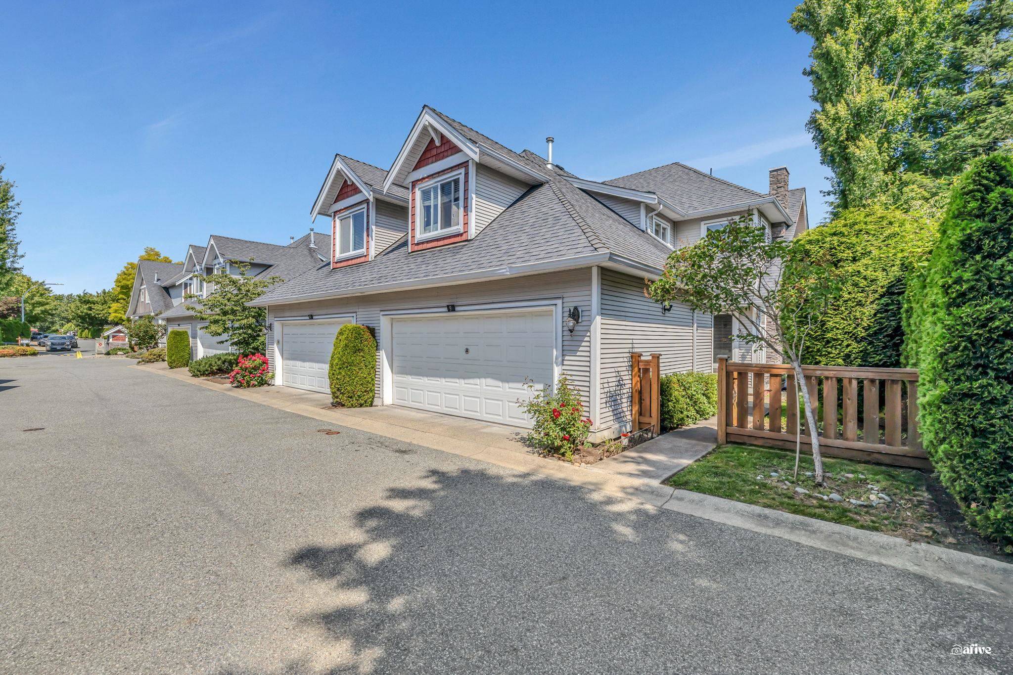 Langley, BC V2Y 2Z4,19977 71 AVE #9