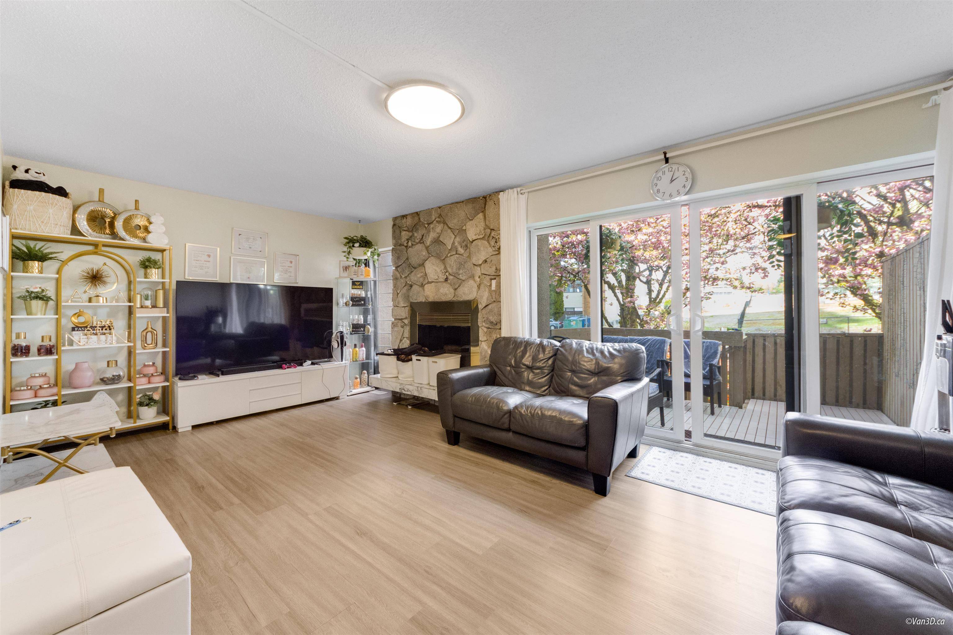 Surrey, BC V3T 1R9,13756 Central AVE #72
