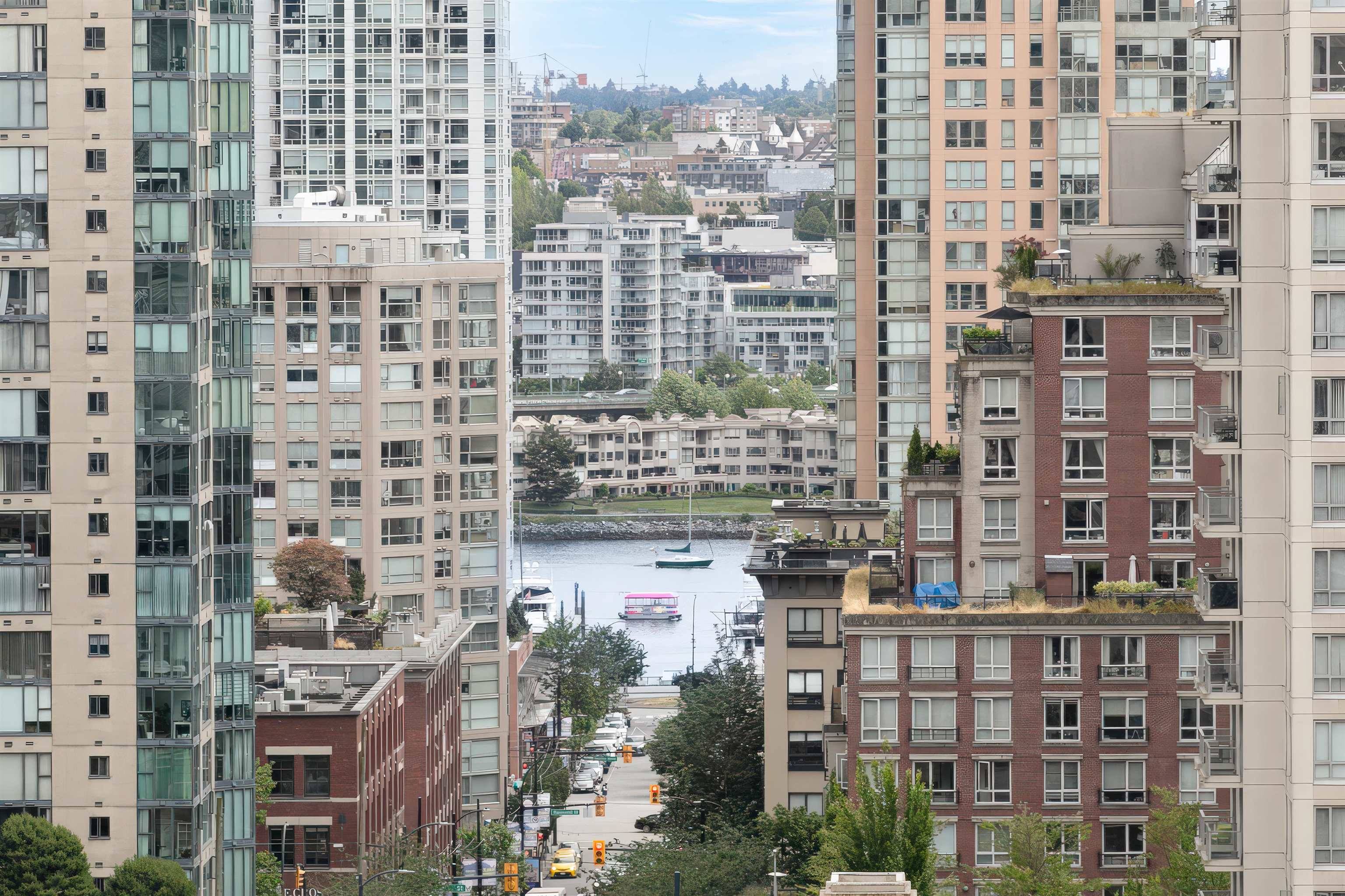 Vancouver, BC V6Z 2M9,1212 Howe ST #1102