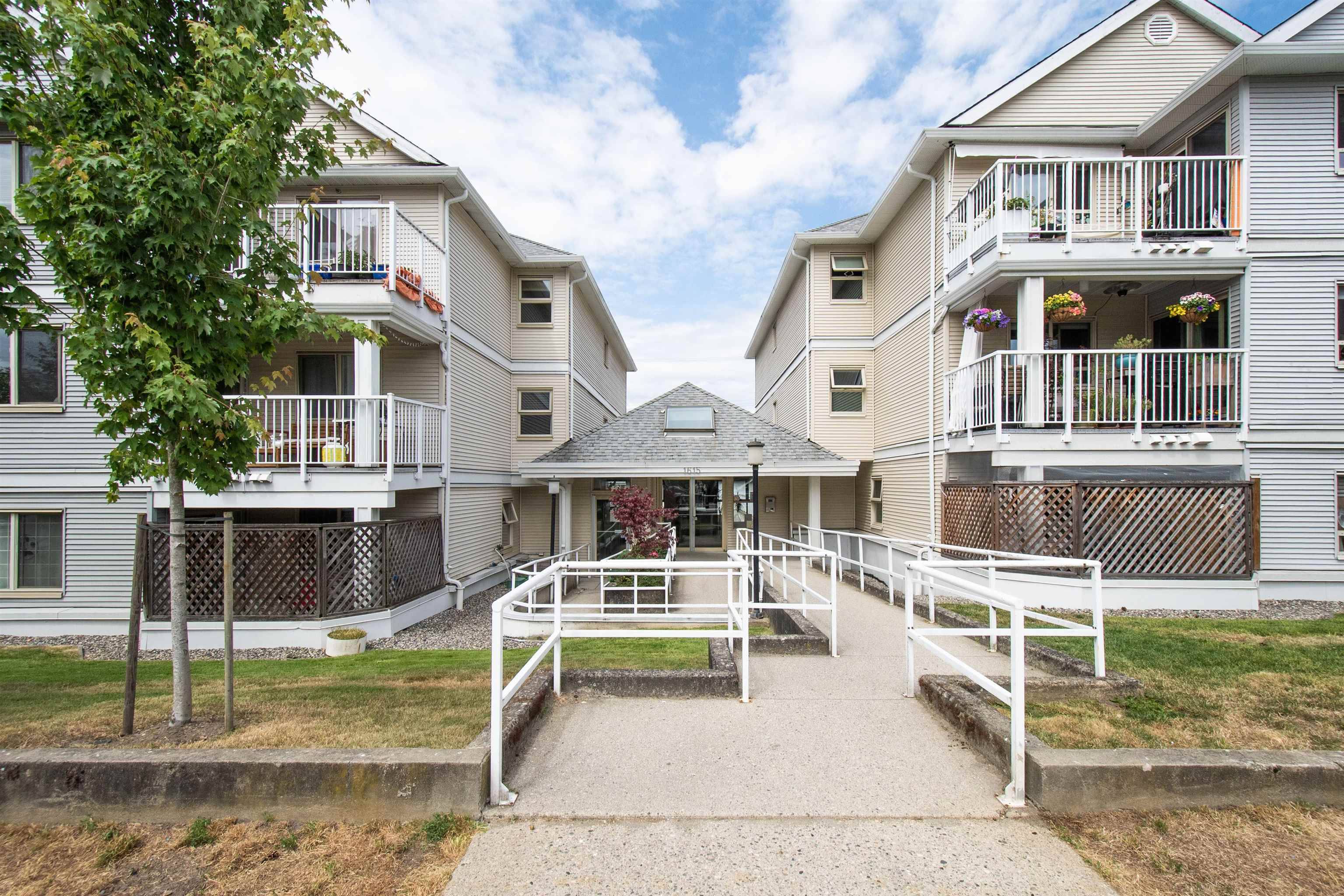 Vancouver, BC V5L 1Z3,1615 Frances ST #305