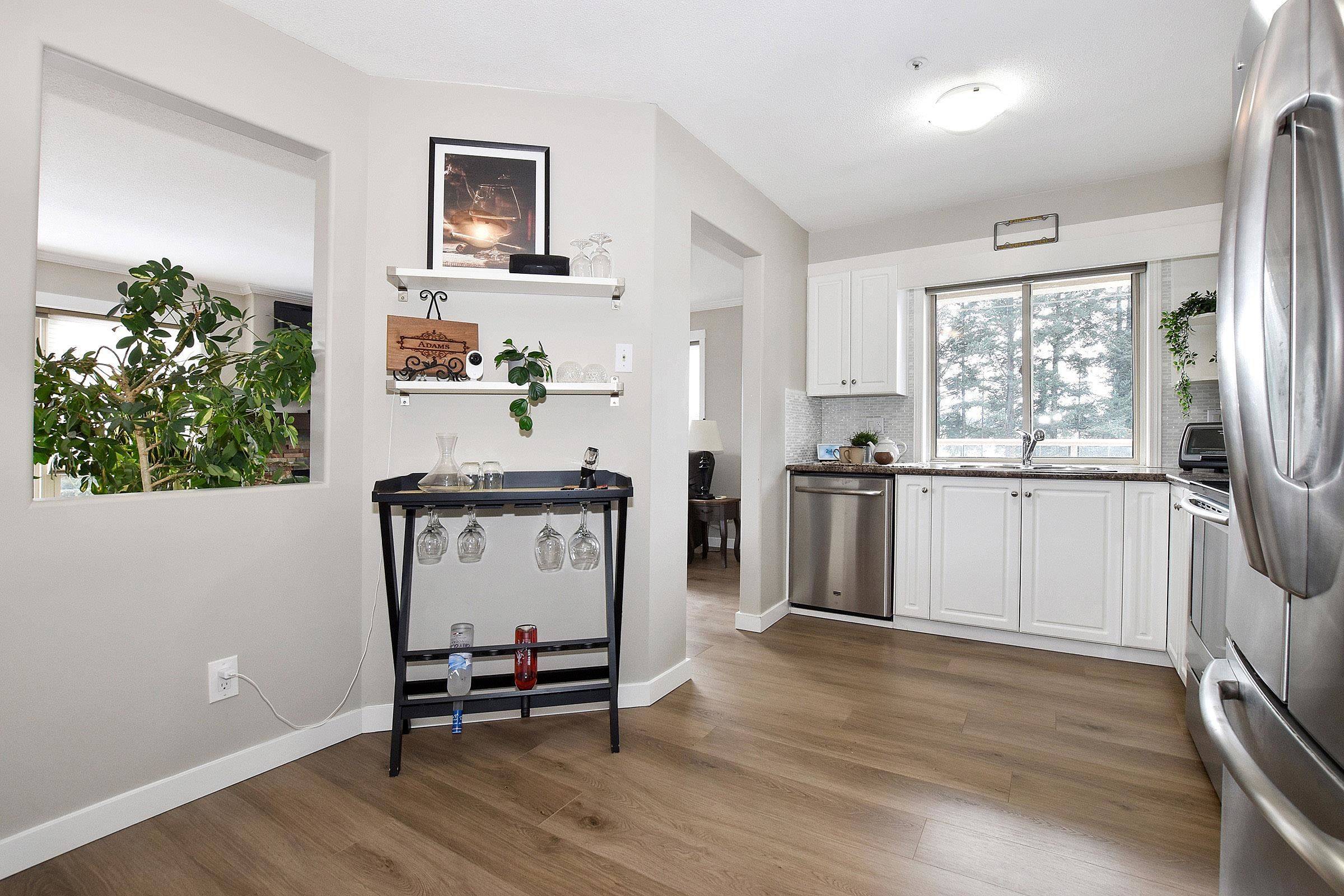 Abbotsford, BC V2S 1L5,33731 Marshall RD #403