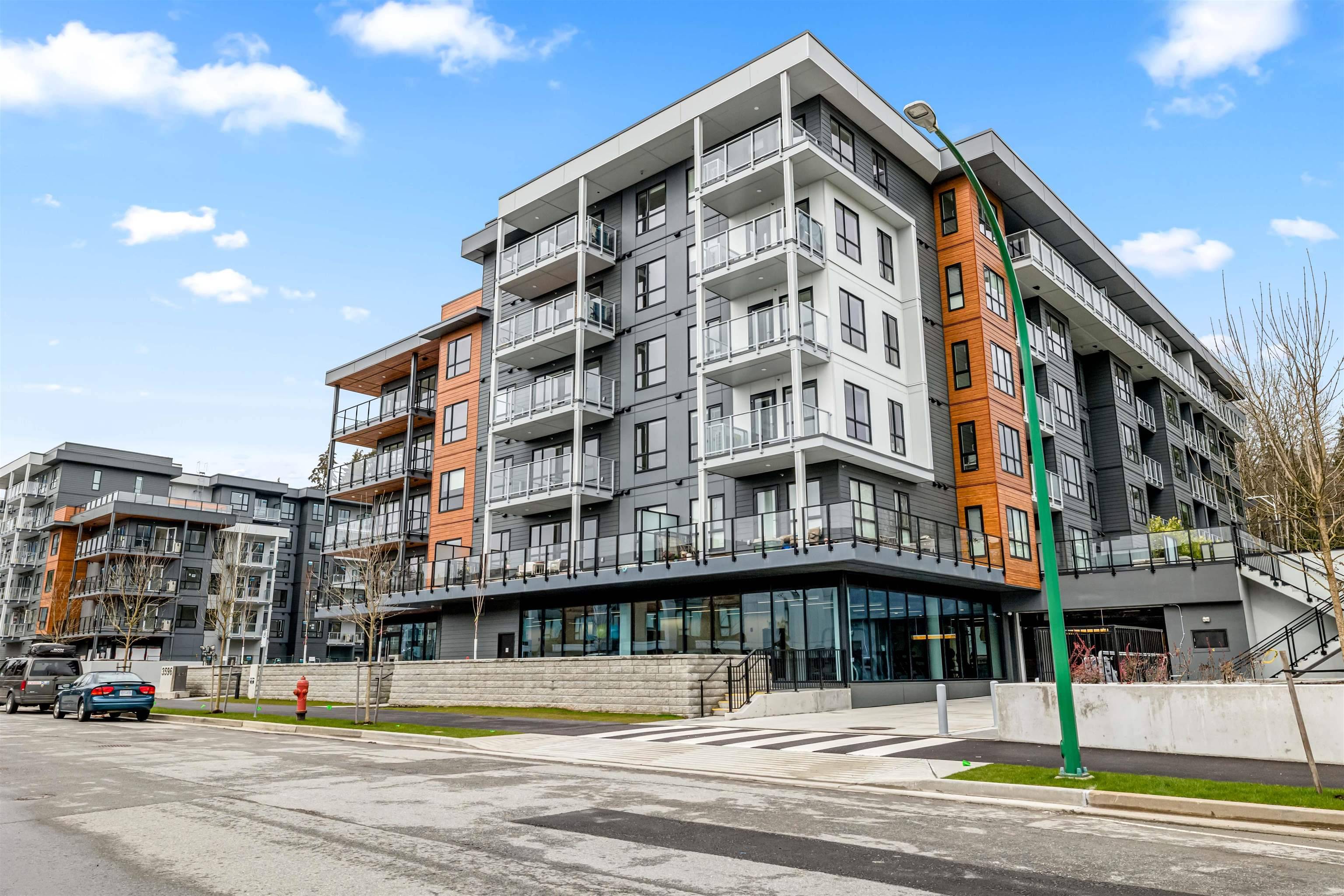 North Vancouver, BC V7G 0B2,3596 Malsum DR #408