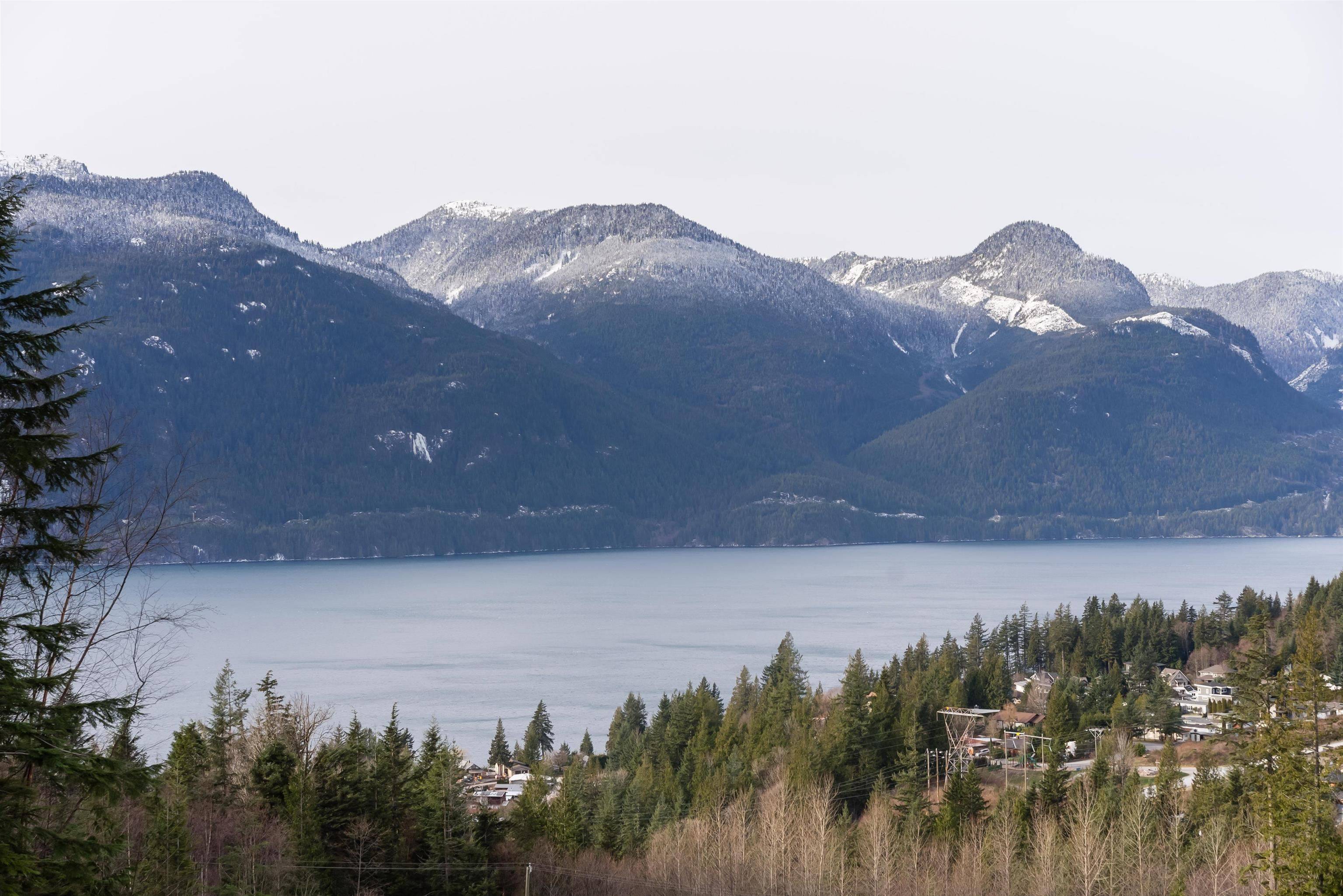 Squamish, BC V8B 1J2,1121 Copper DR