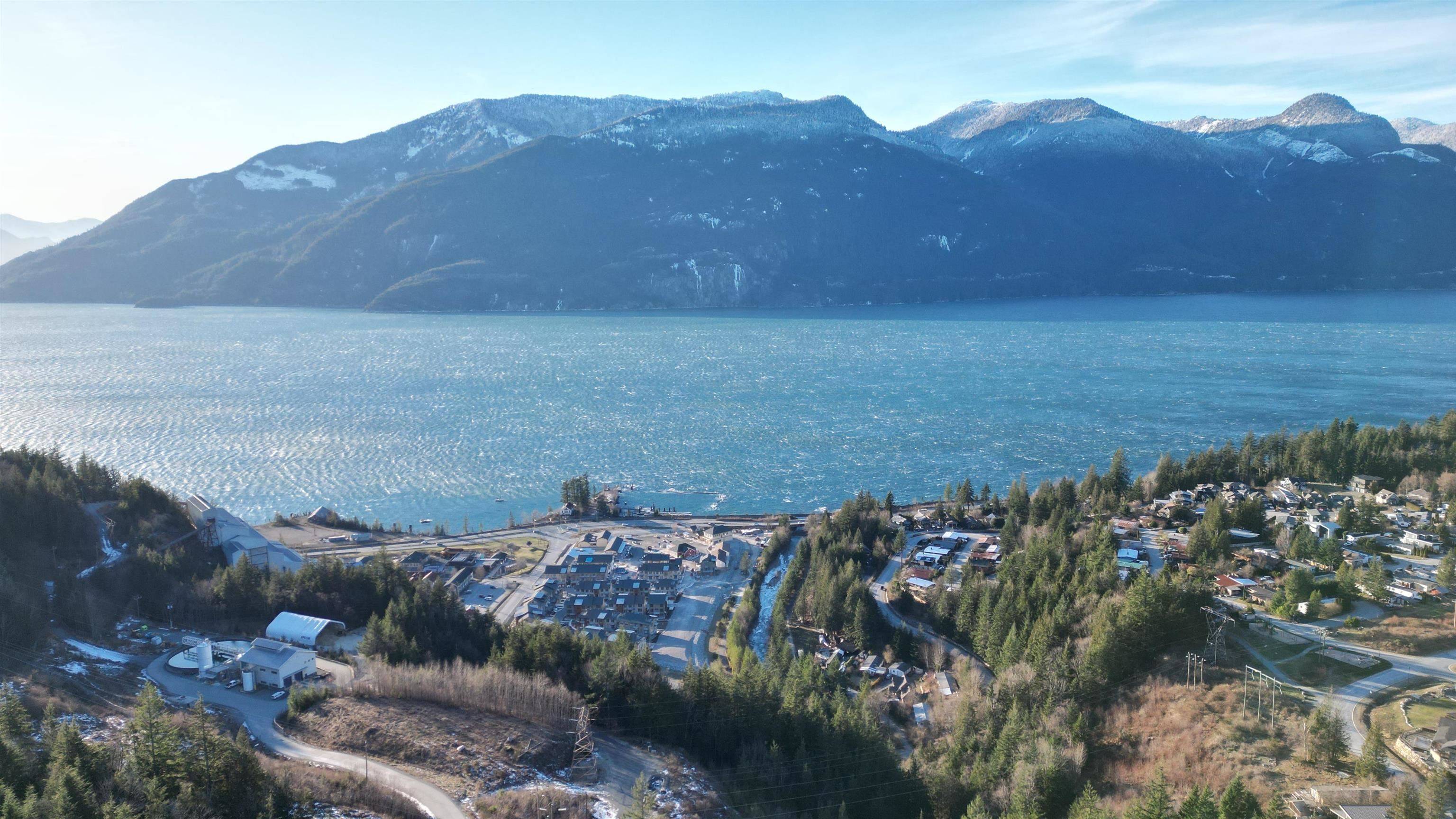 Squamish, BC V8B 1J2,1121 Copper DR