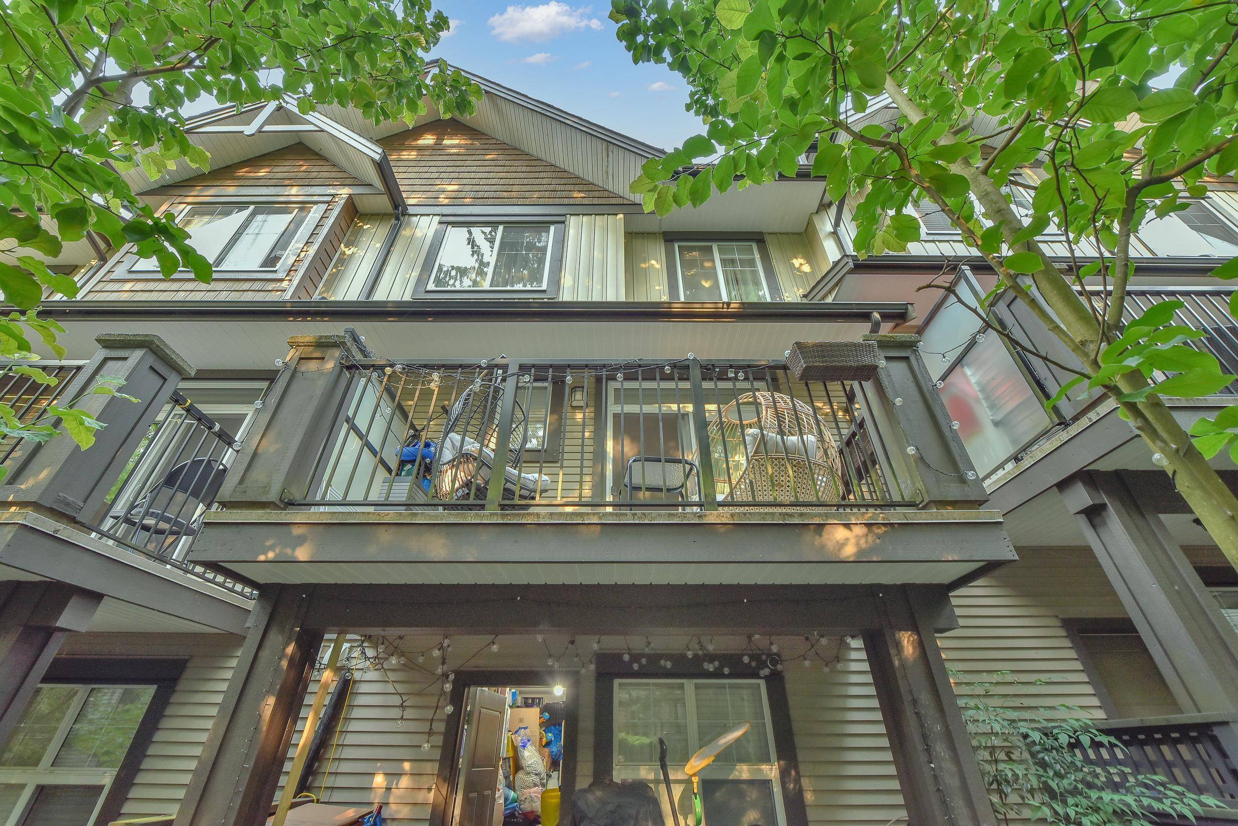 Surrey, BC V3X 1E8,6123 138 ST #76