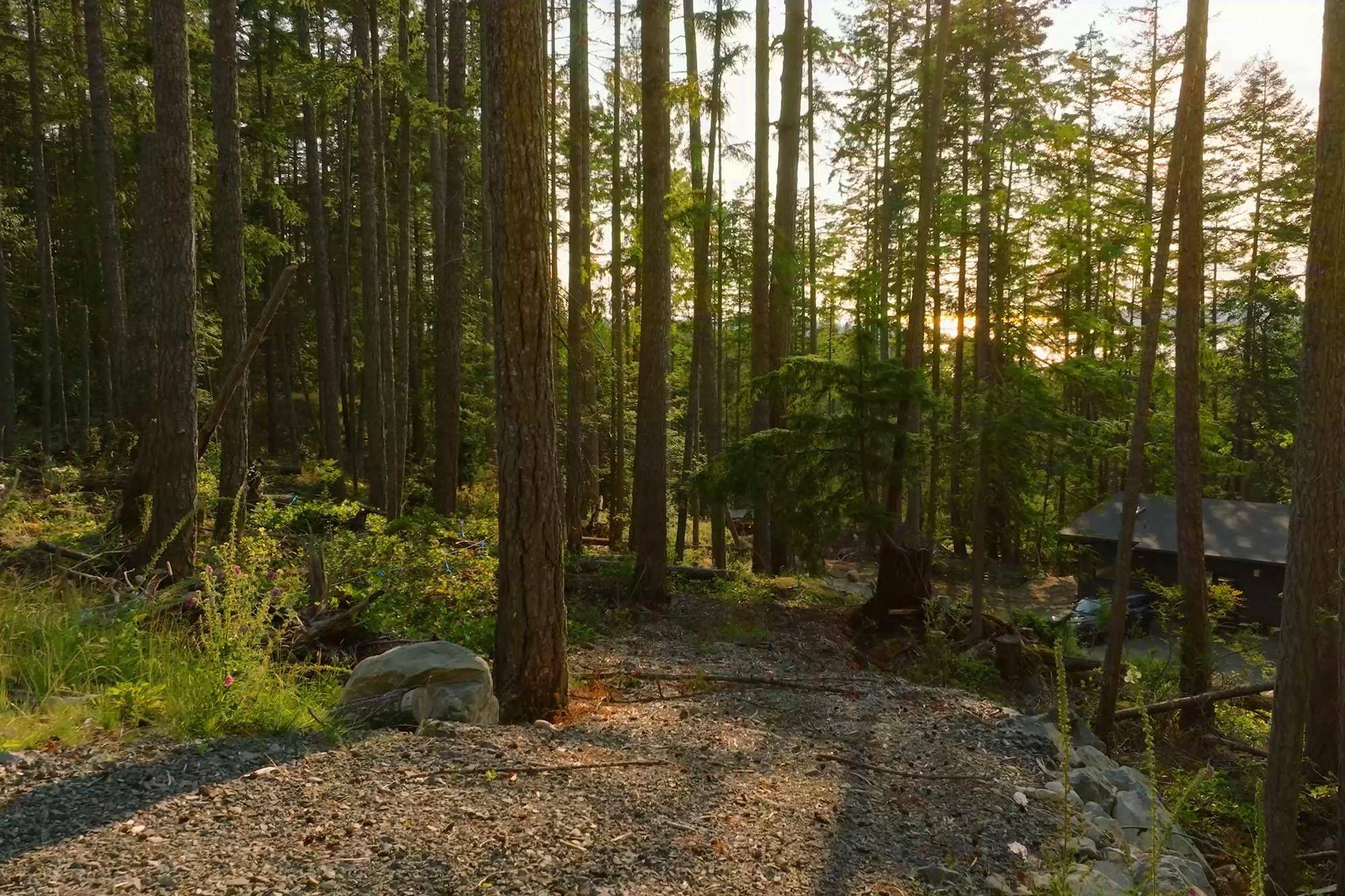 Bowen Island, BC V0N 1G2,786 Hayes RD
