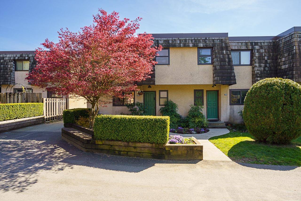 North Vancouver, BC V7J 2H3,1116 Premier ST