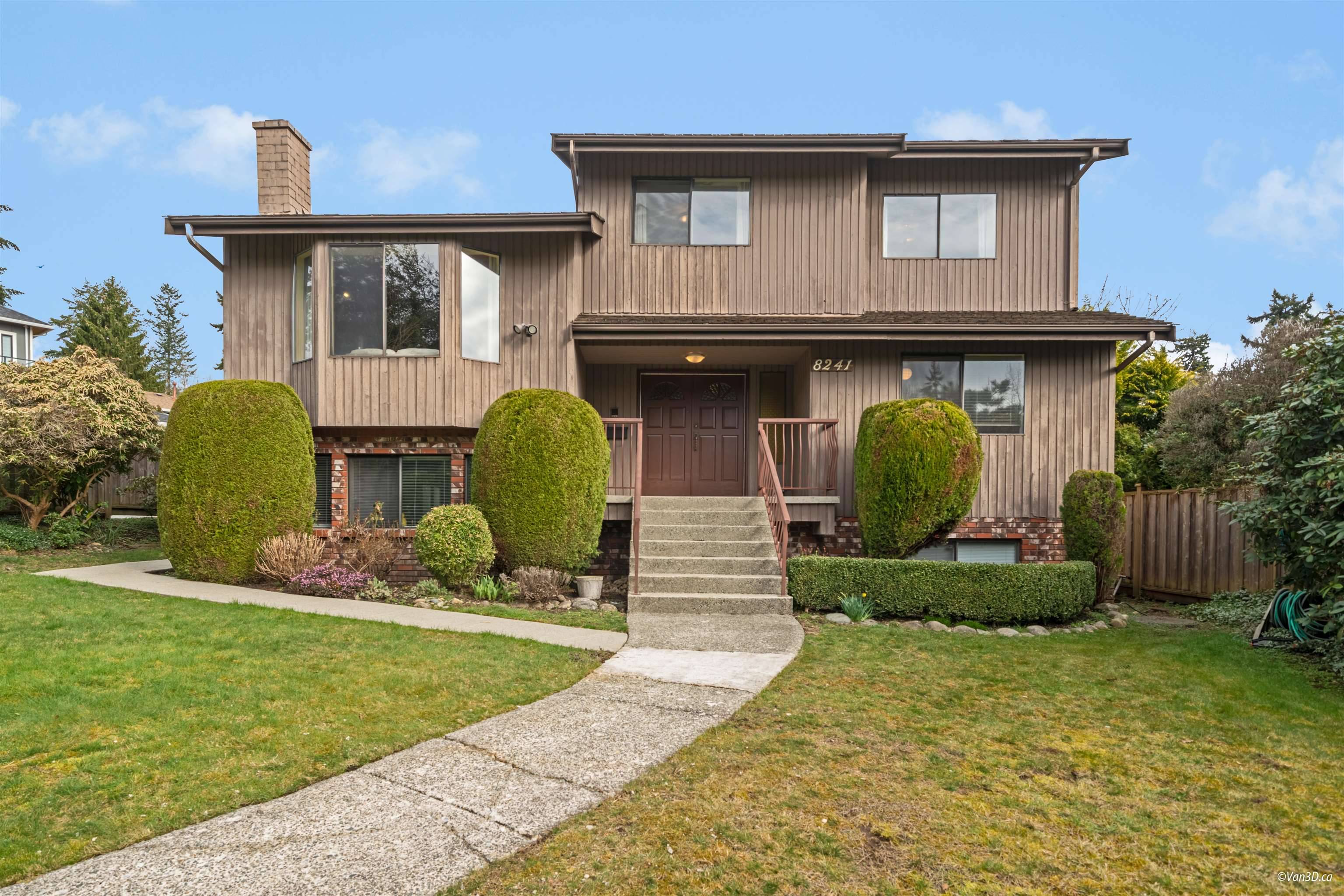 Burnaby, BC V5E 4E2,8241 Brynlor DR