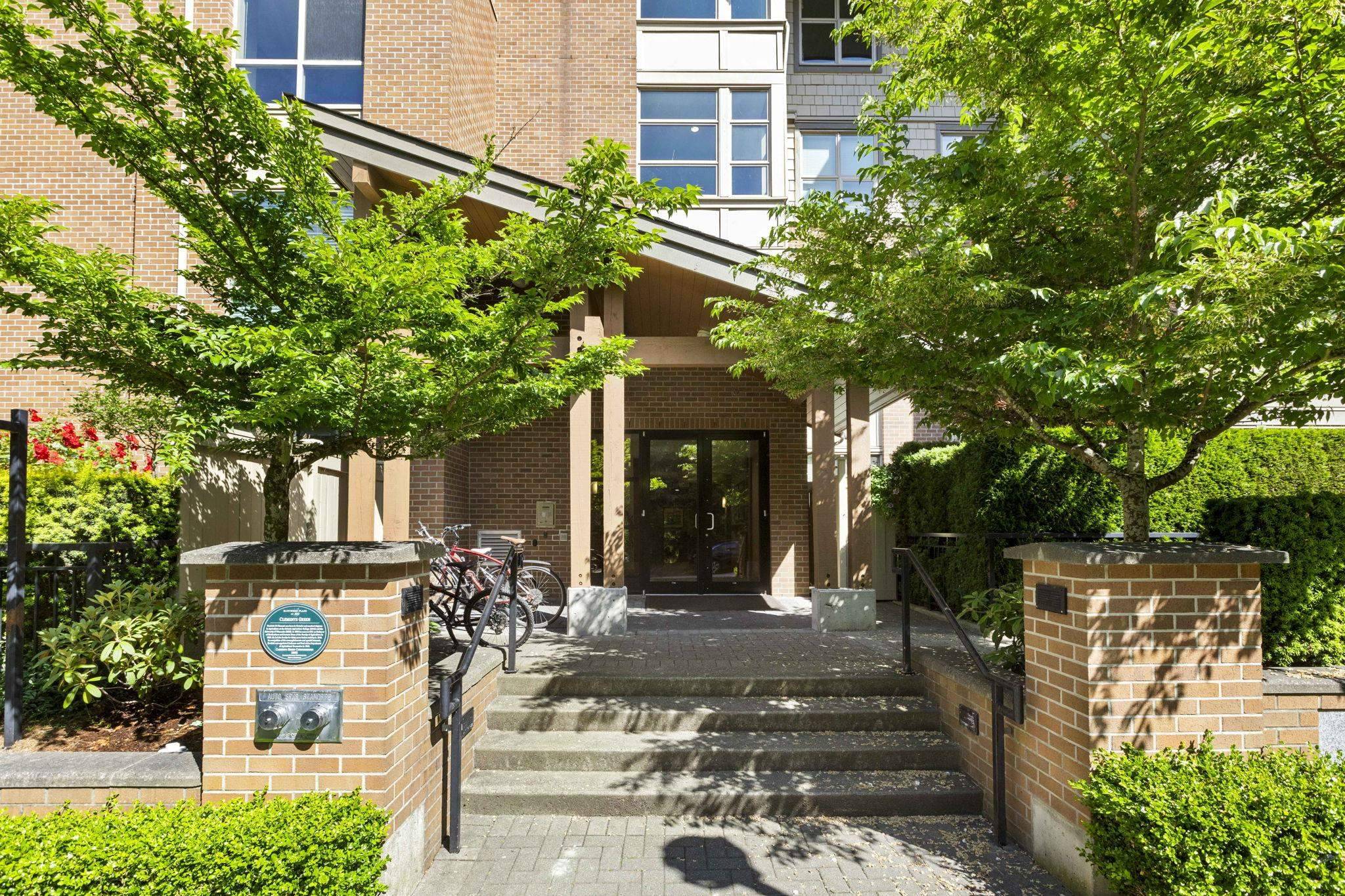 Vancouver, BC V6T 0A2,6268 Eagles DR #307