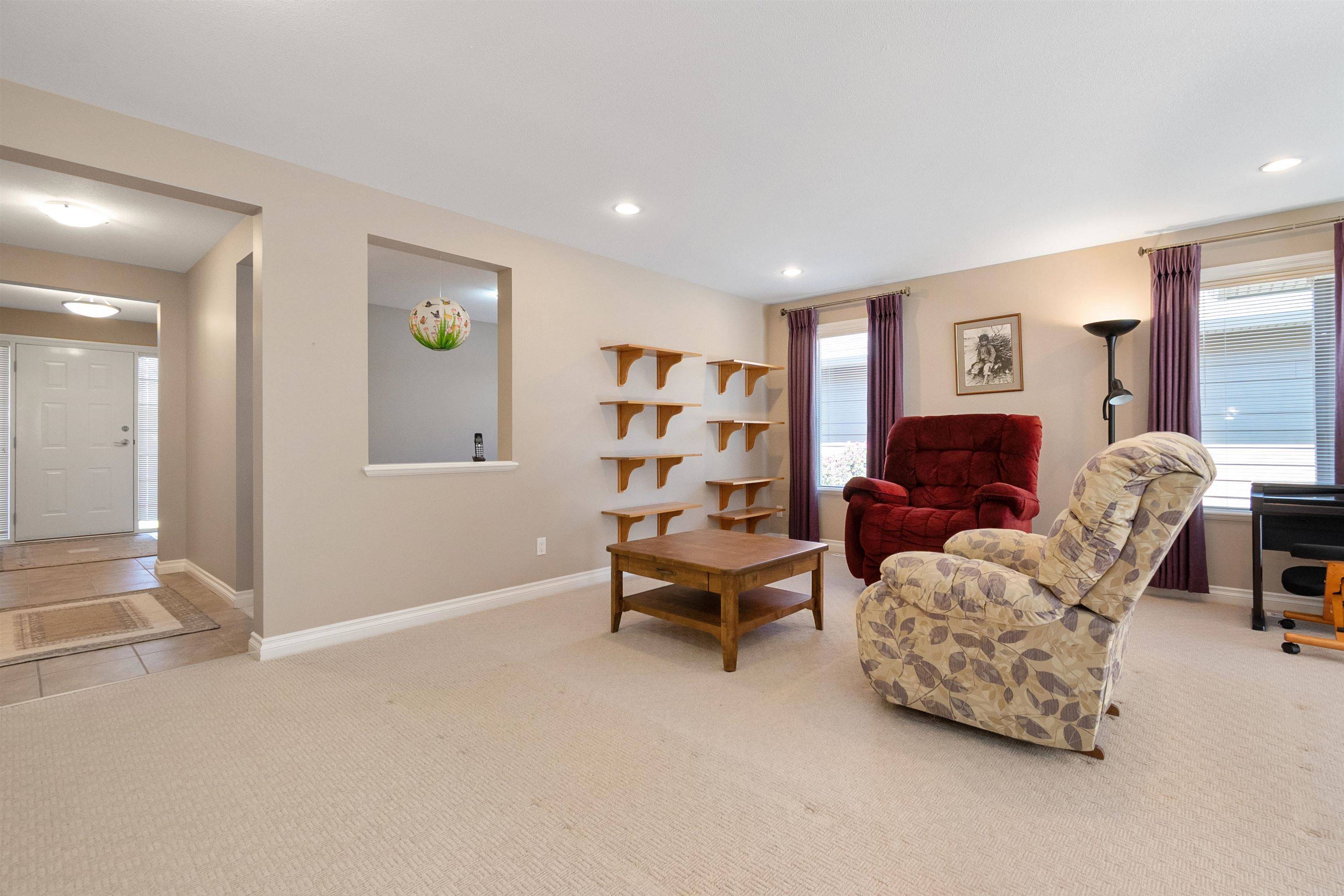 Chilliwack, BC V2R 3W9,46000 Thomas RD #178