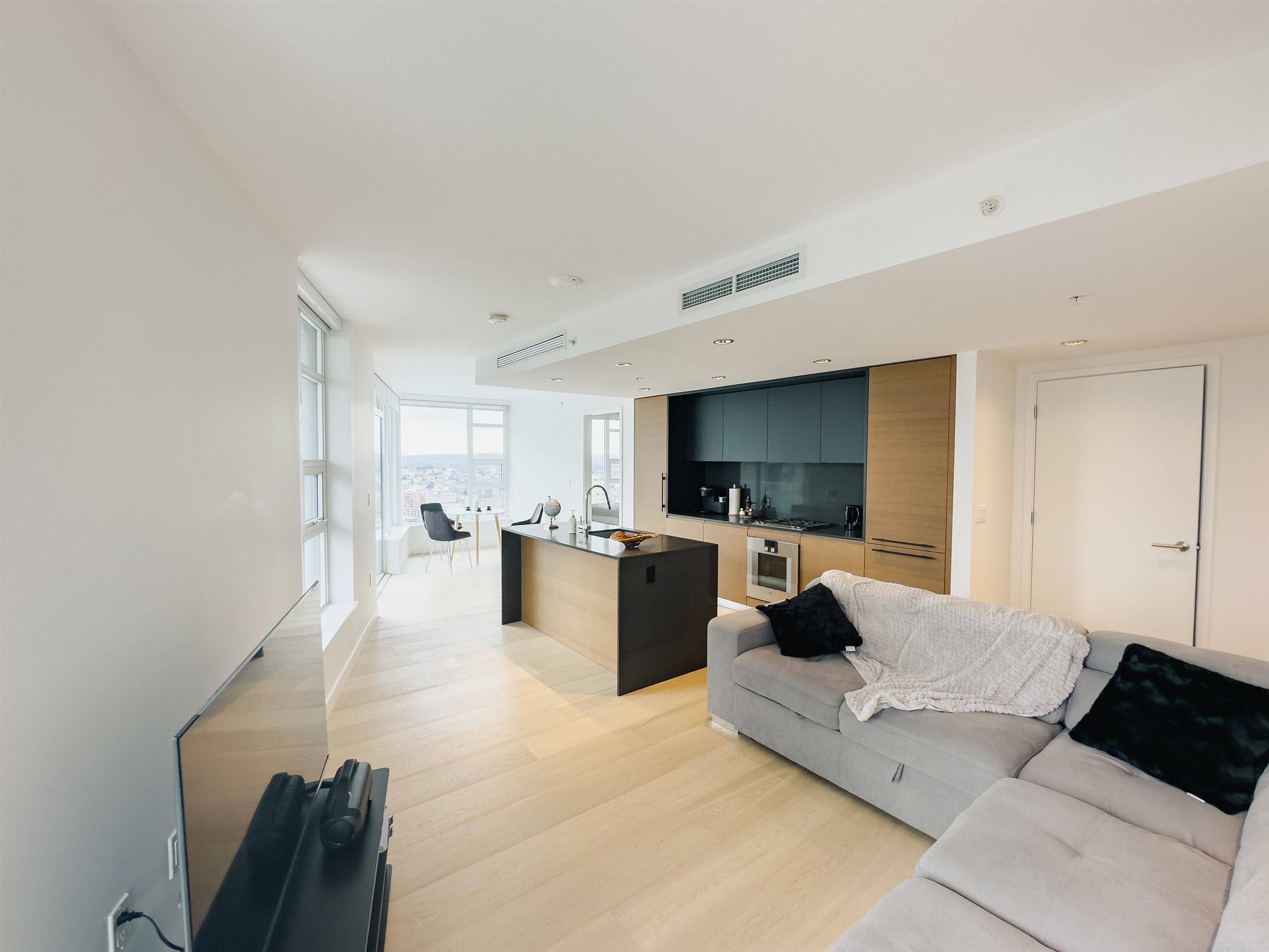 Vancouver, BC V6Z 0G7,1289 Hornby ST #2911