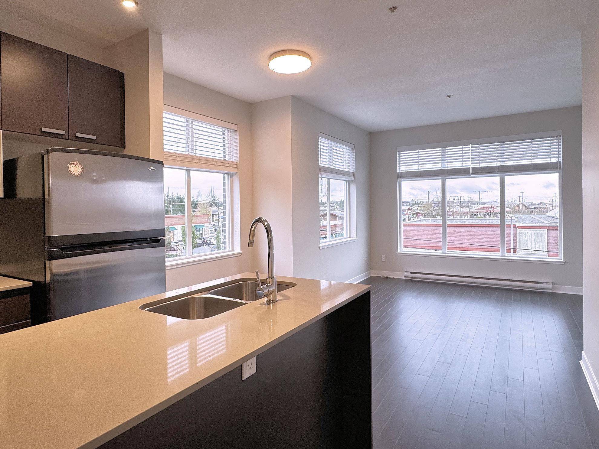 Surrey, BC V4N 6K2,6758 188 ST #358